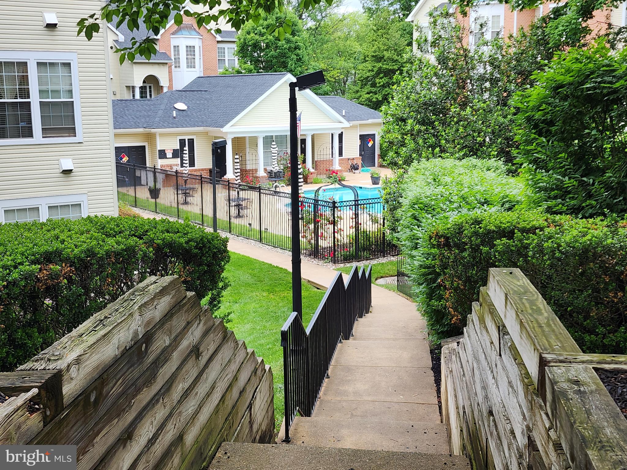 RANDOM HILLS - Residential