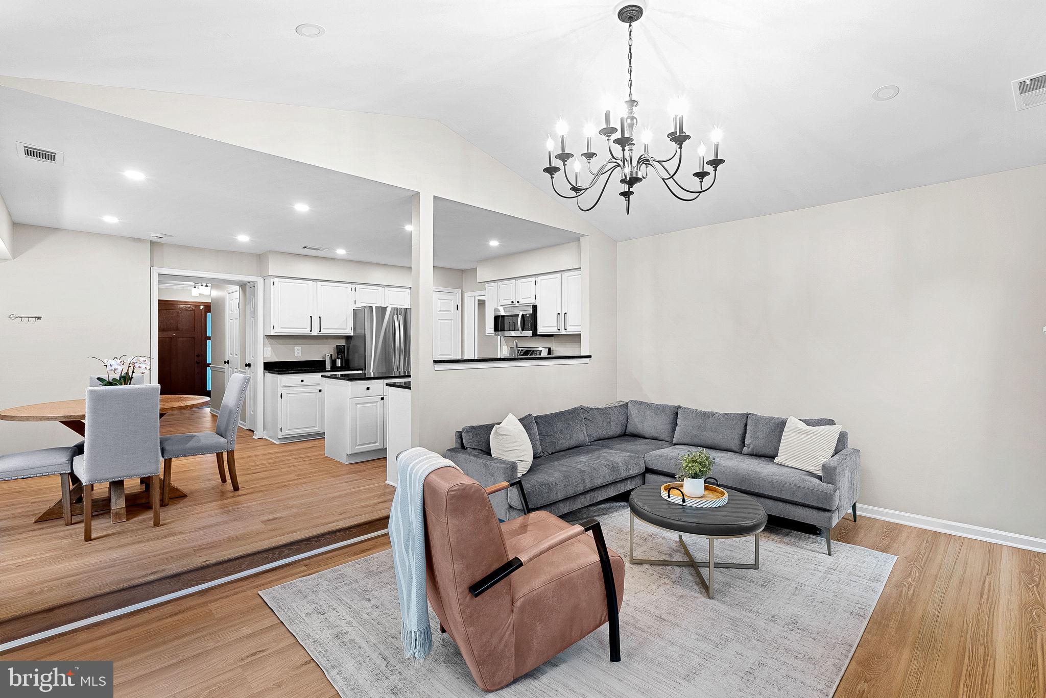 DRANESVILLE ESTATES - Residential