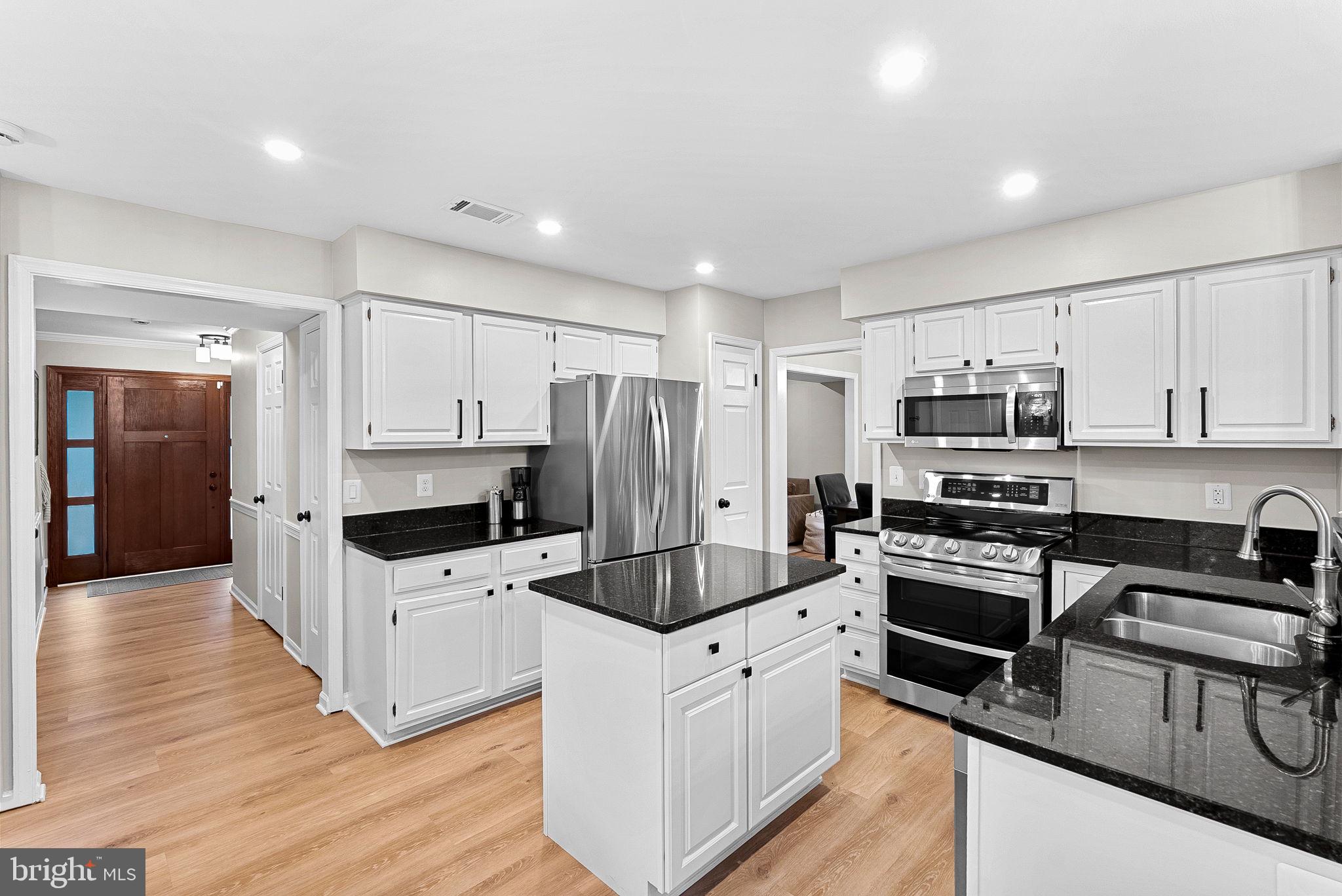 DRANESVILLE ESTATES - Residential