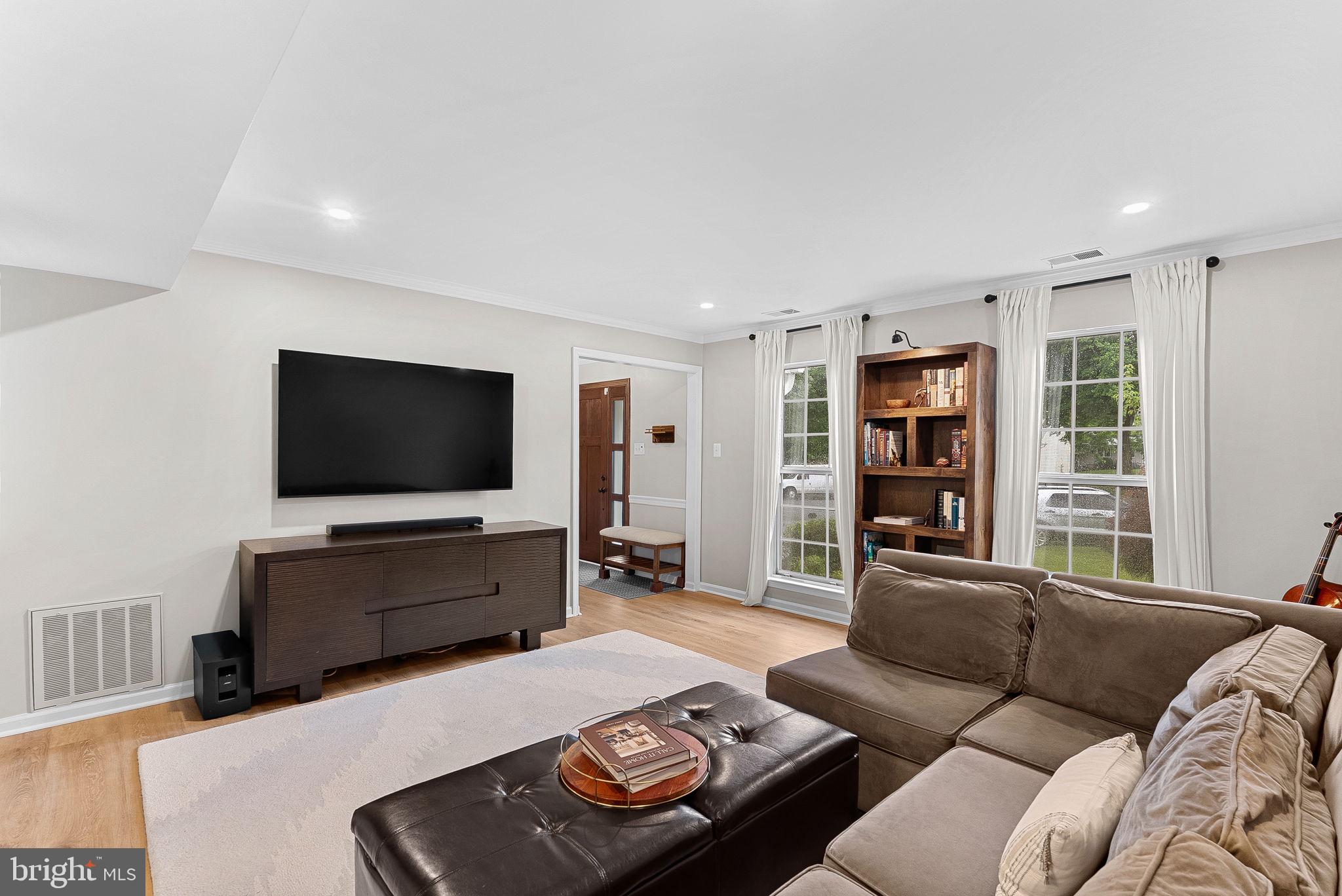 DRANESVILLE ESTATES - Residential