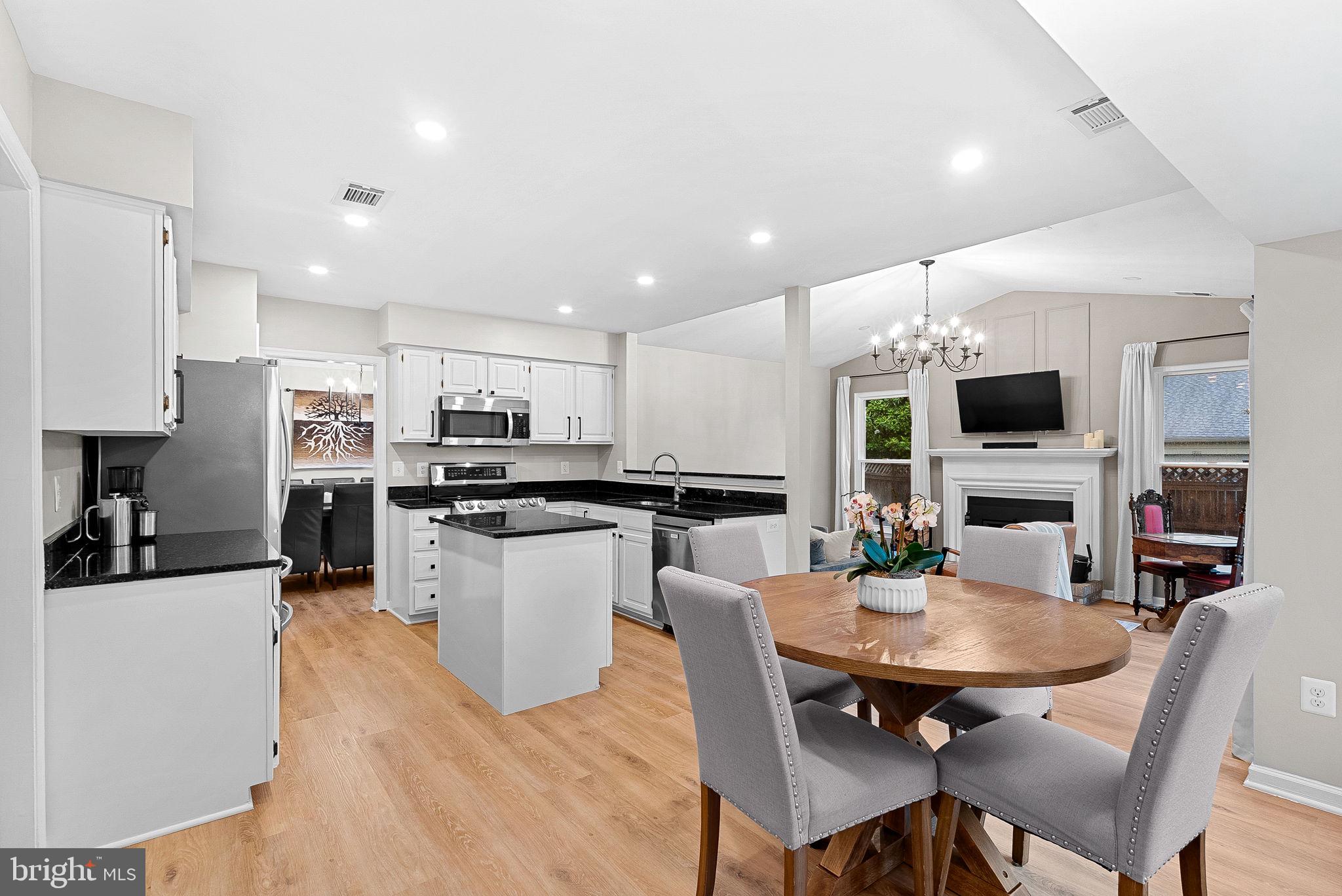 DRANESVILLE ESTATES - Residential