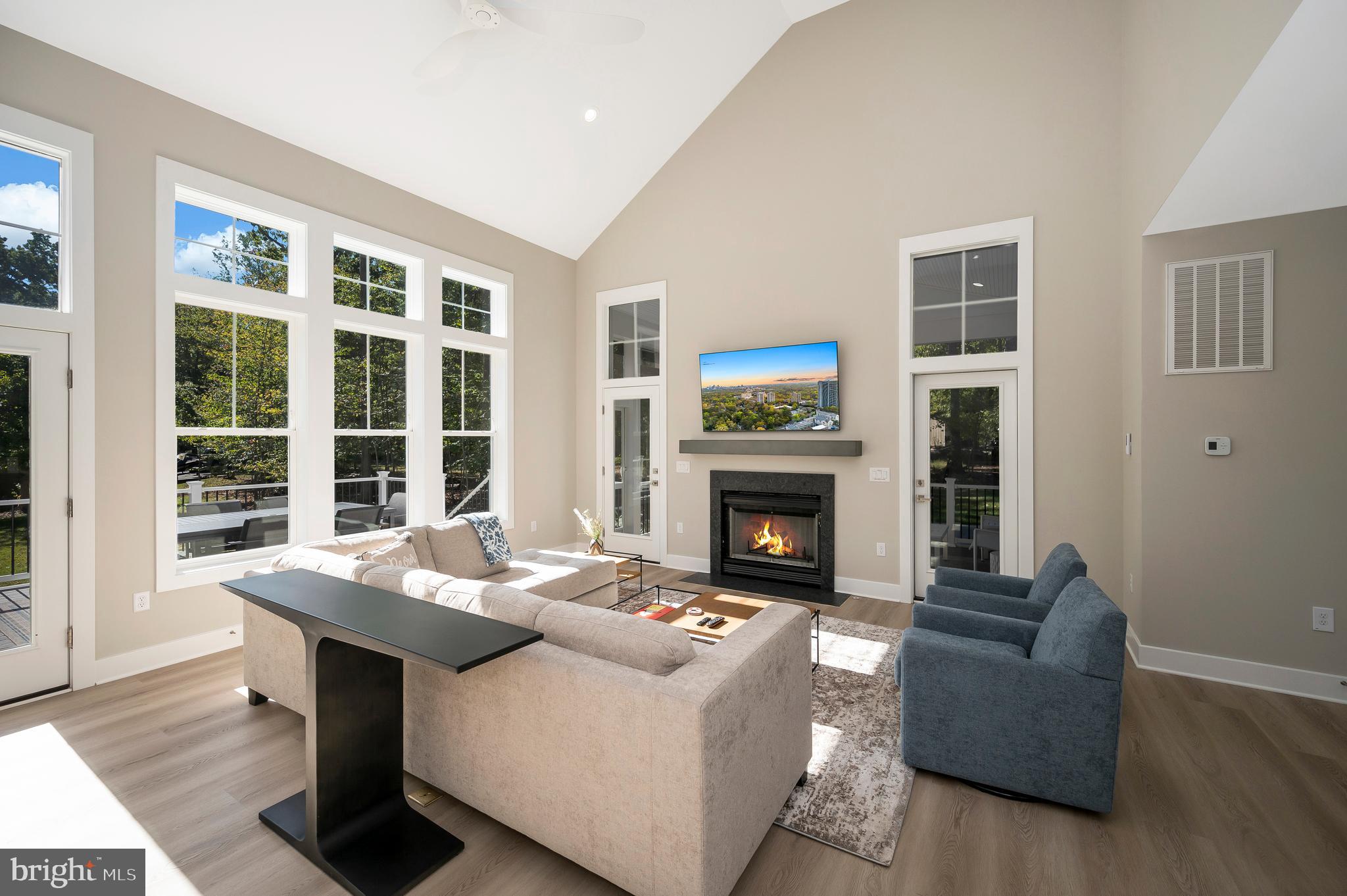 ROCK ISLAND LANDING - Residential
