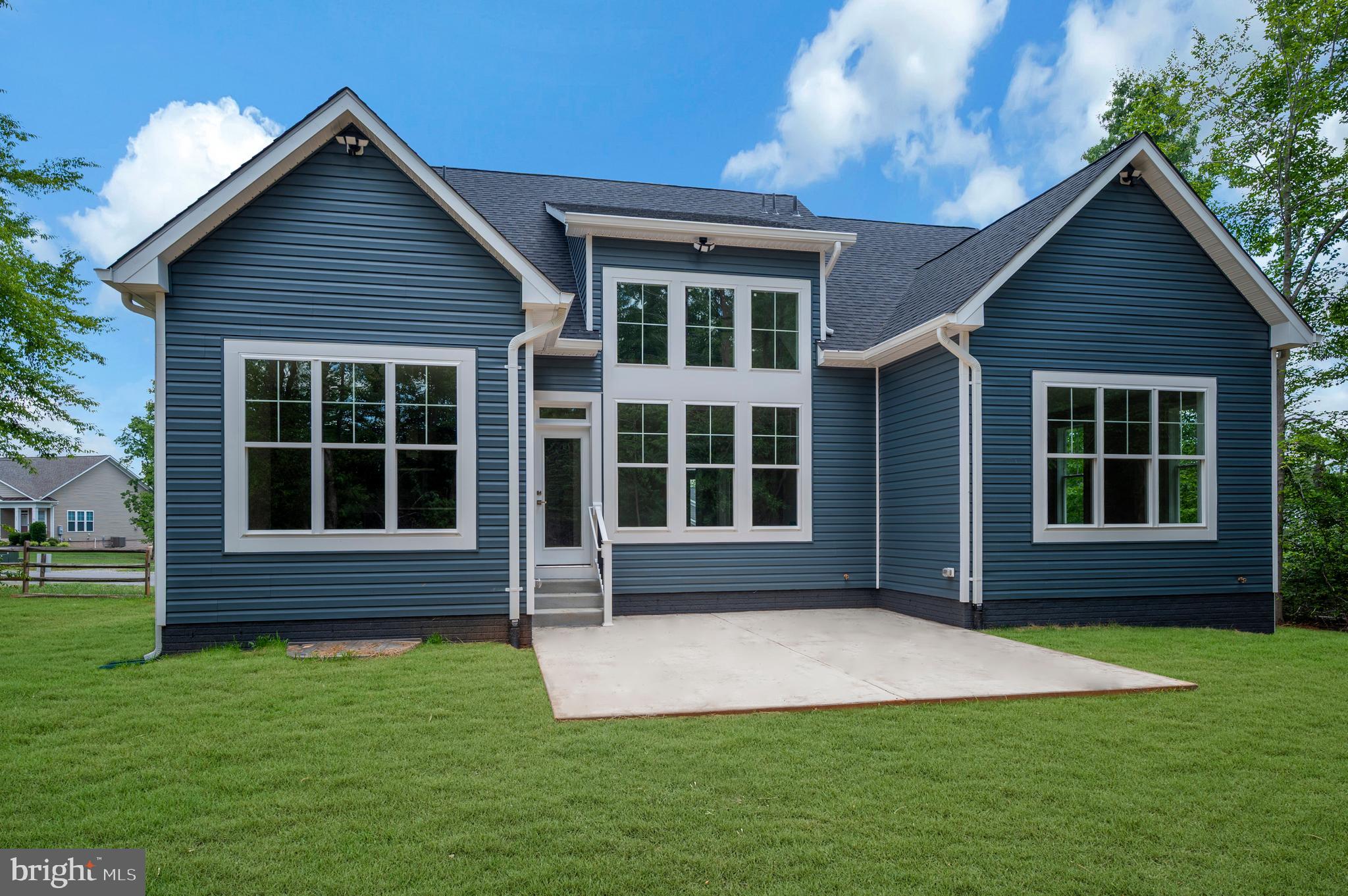 ROCK ISLAND LANDING - Residential