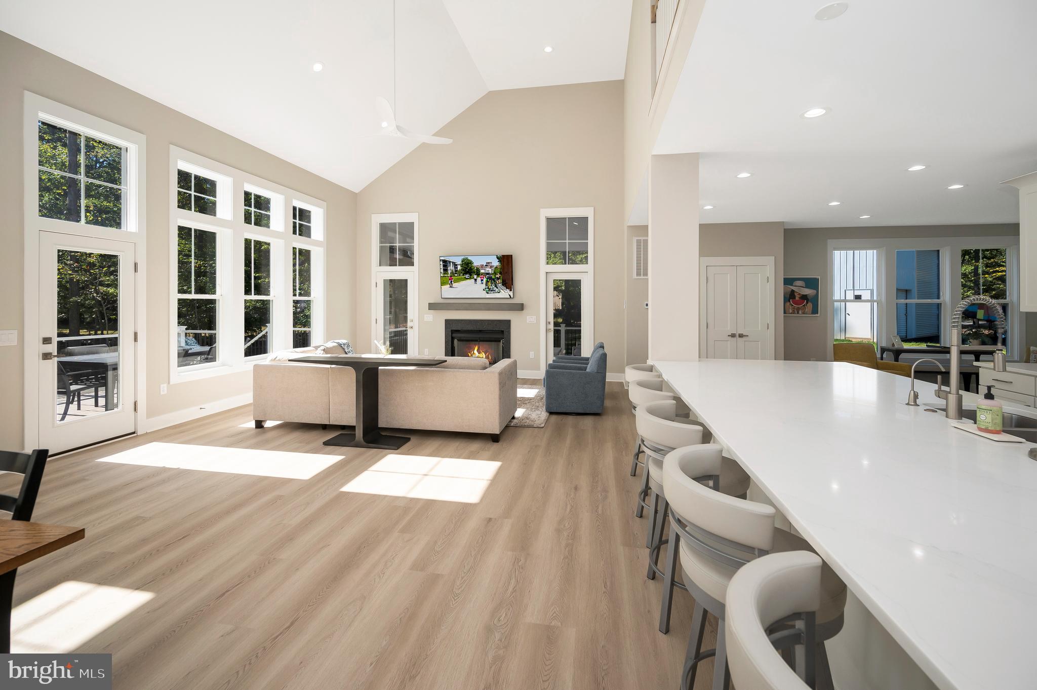 ROCK ISLAND LANDING - Residential