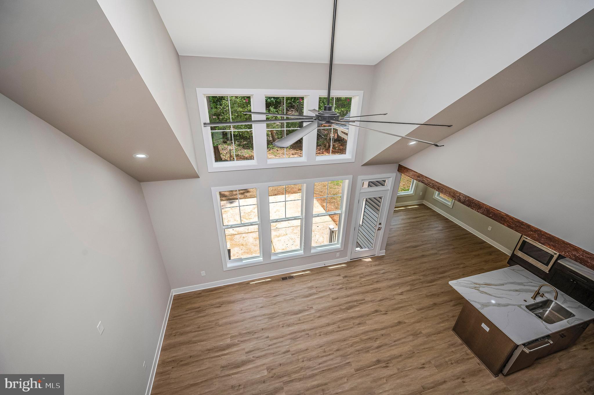 ROCK ISLAND LANDING - Residential