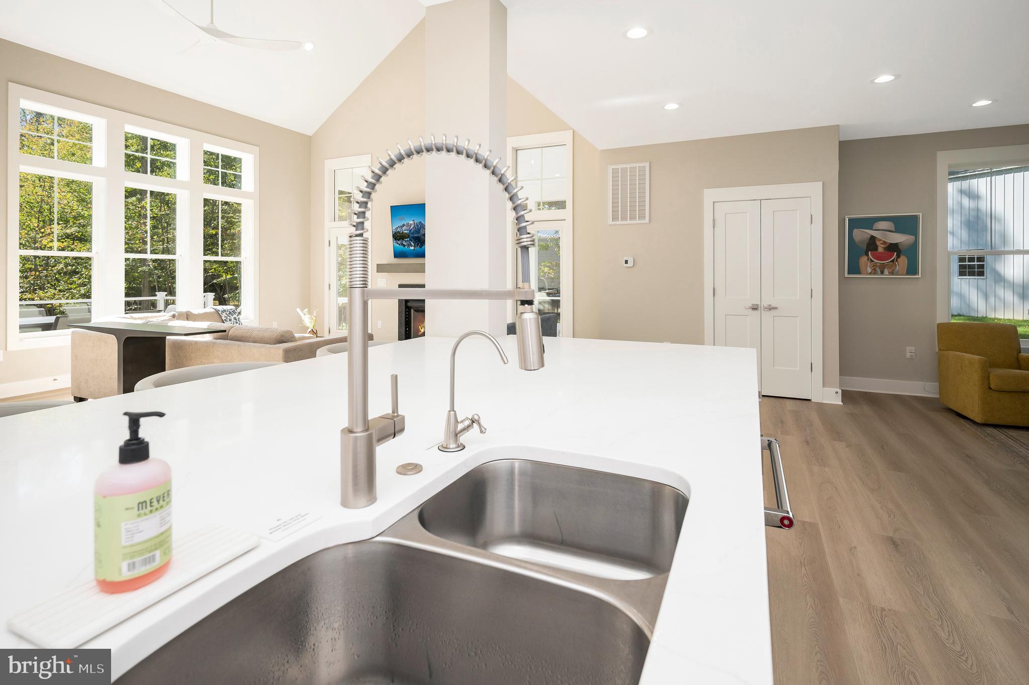 ROCK ISLAND LANDING - Residential