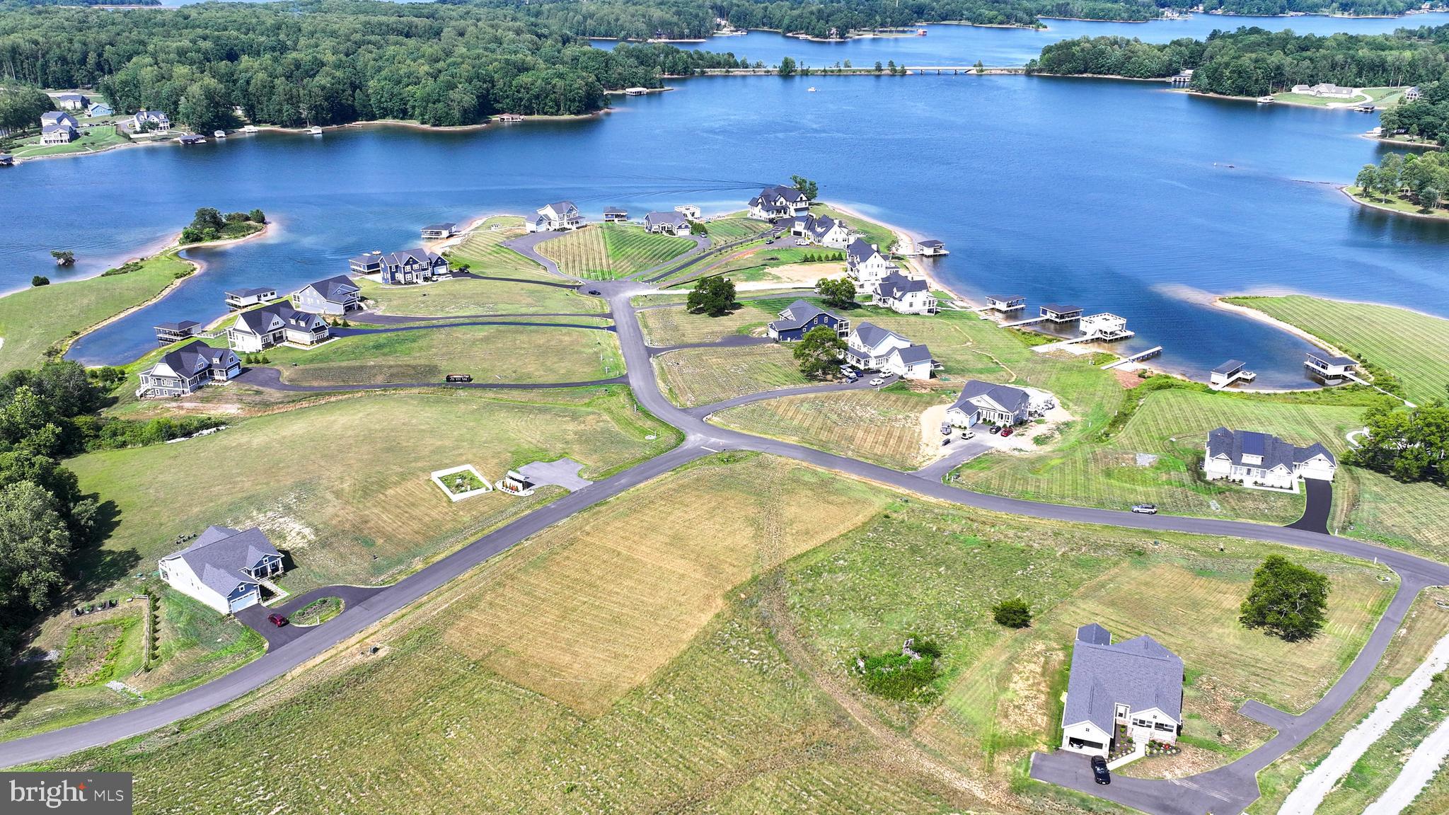 ROCK ISLAND LANDING - Residential