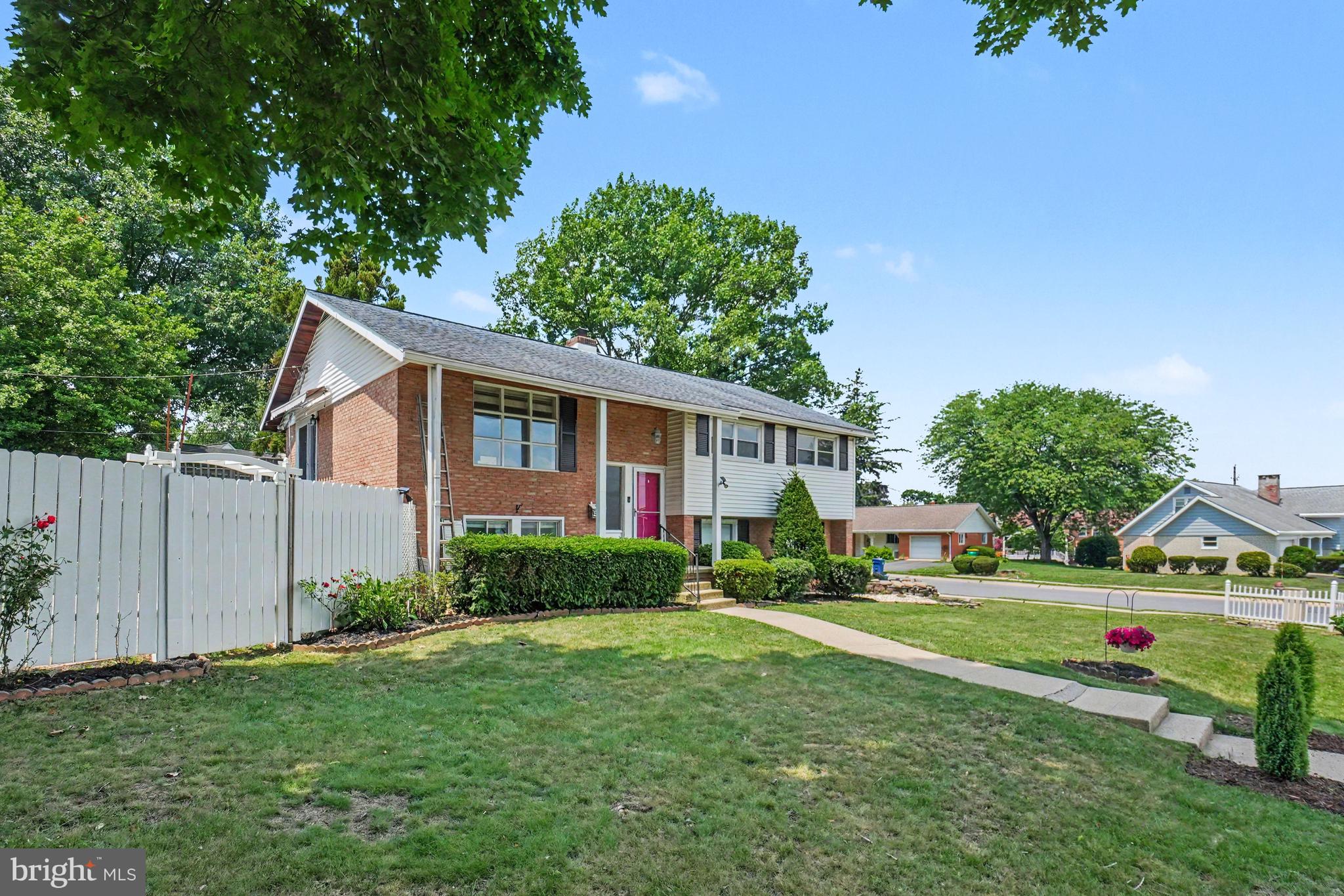 WHITFIELD - Residential