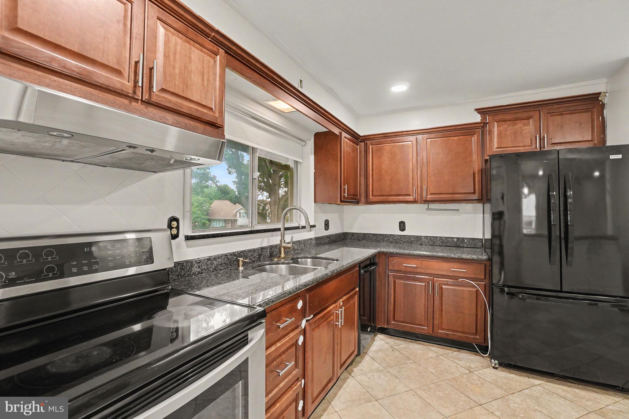 WHITFIELD - Residential