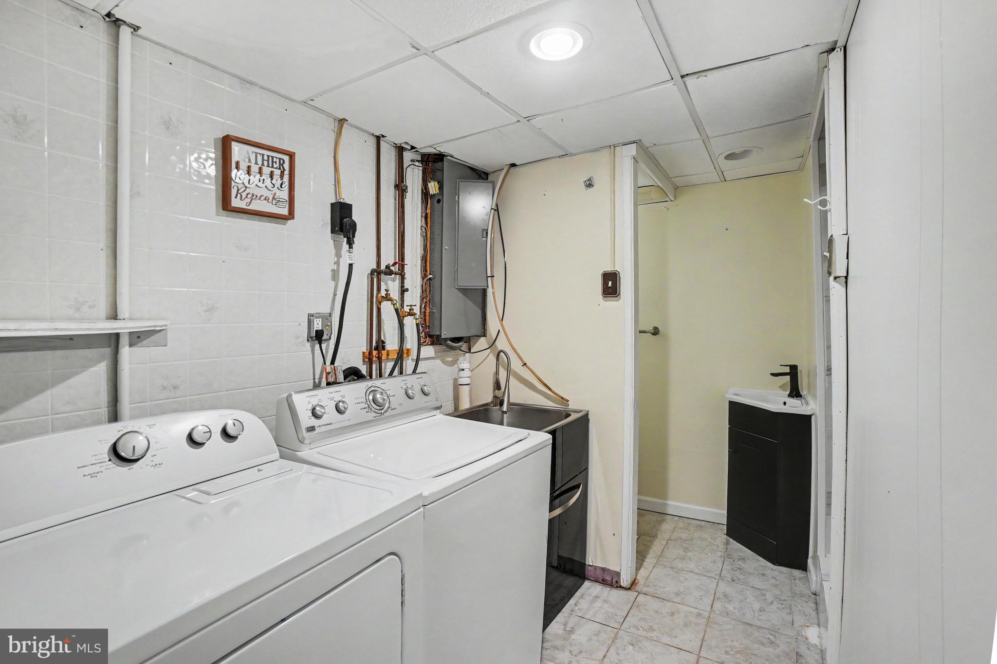 WHITFIELD - Residential