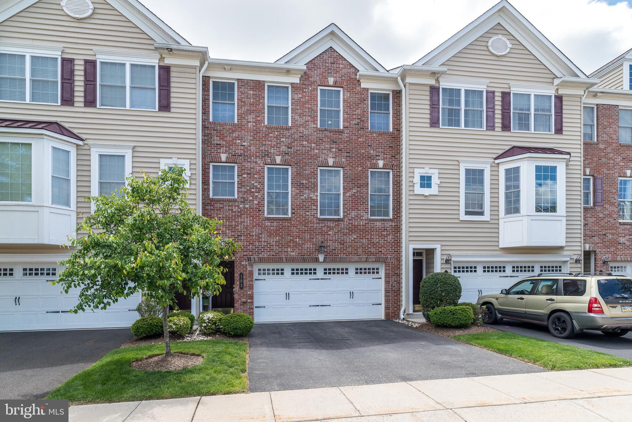 STATION SQ AT AMBLER - Residential