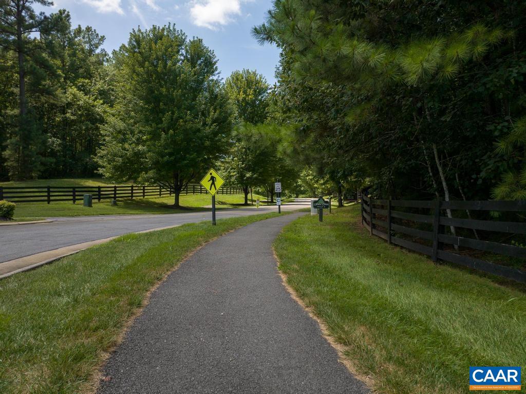 SPRING CREEK - Residential