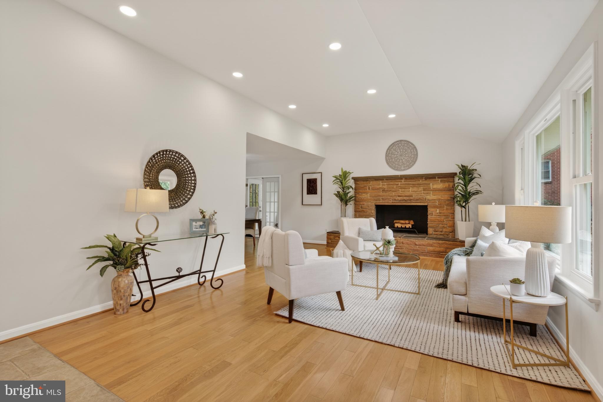 KENWOOD PARK - Residential