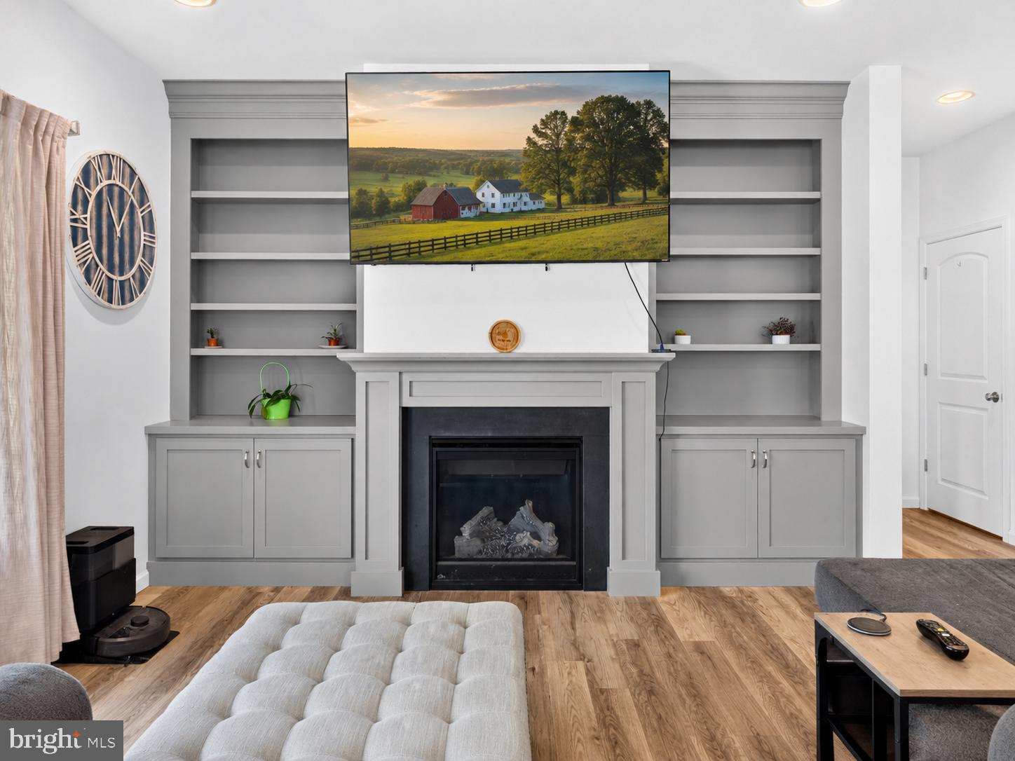 PINE VIEW ESTATES - Residential