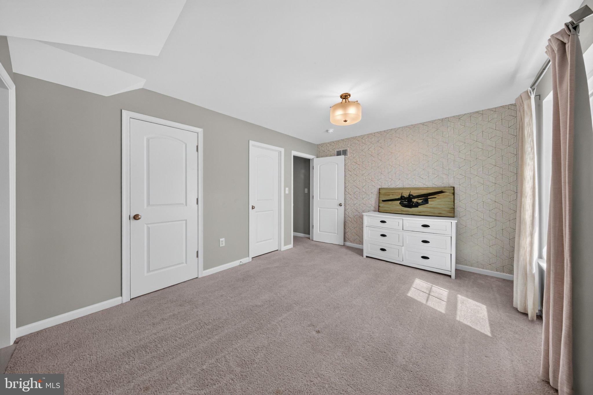 PINE VIEW ESTATES - Residential