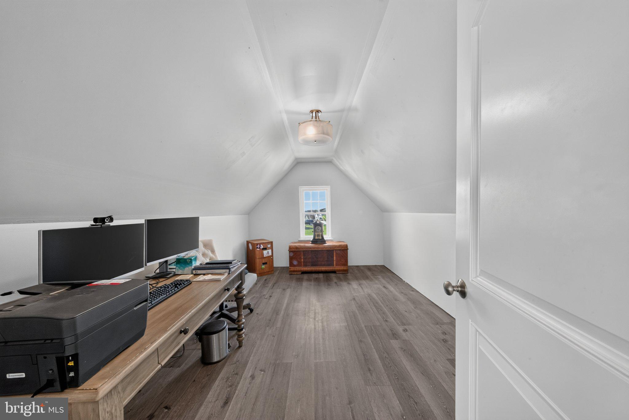 PINE VIEW ESTATES - Residential