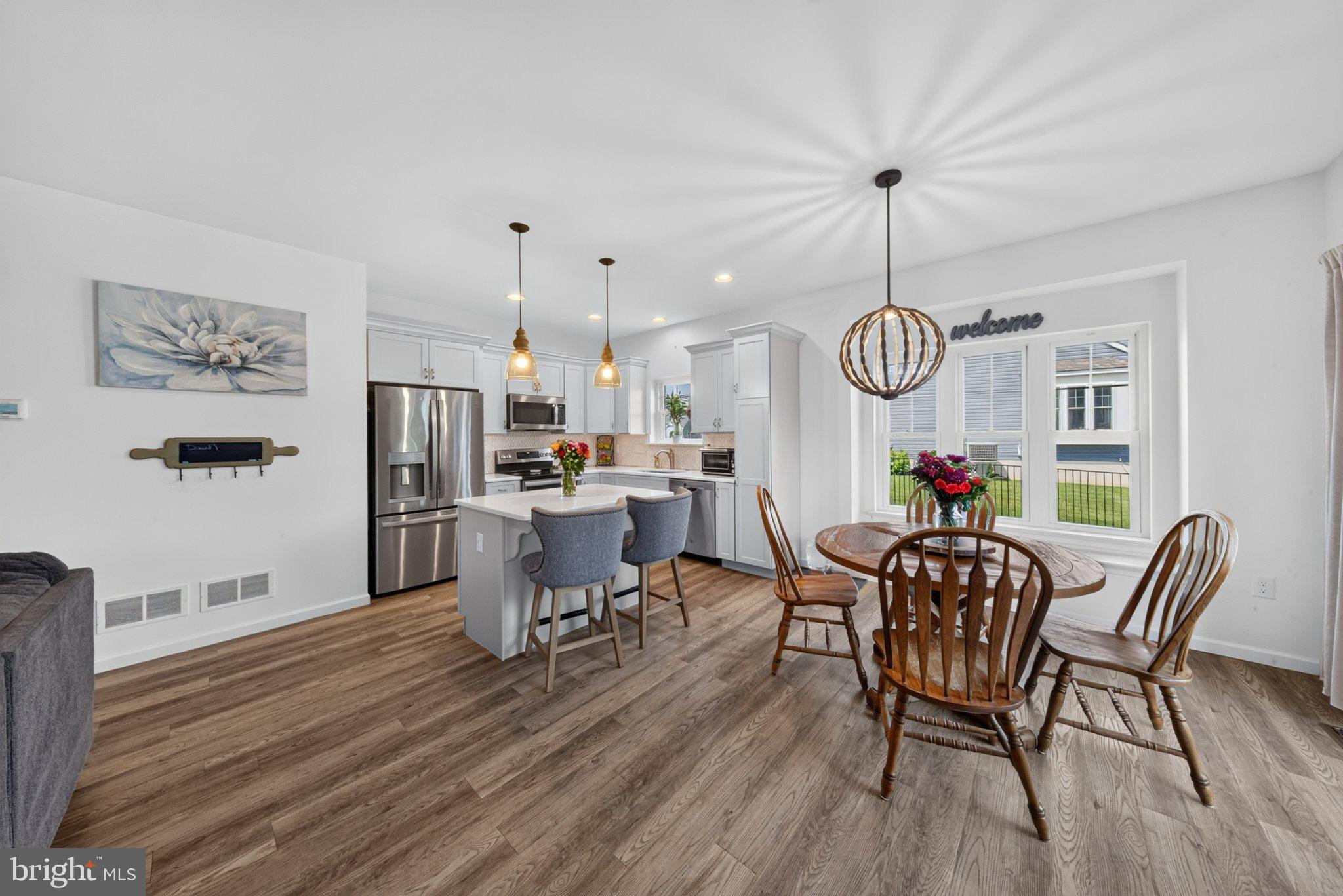 PINE VIEW ESTATES - Residential