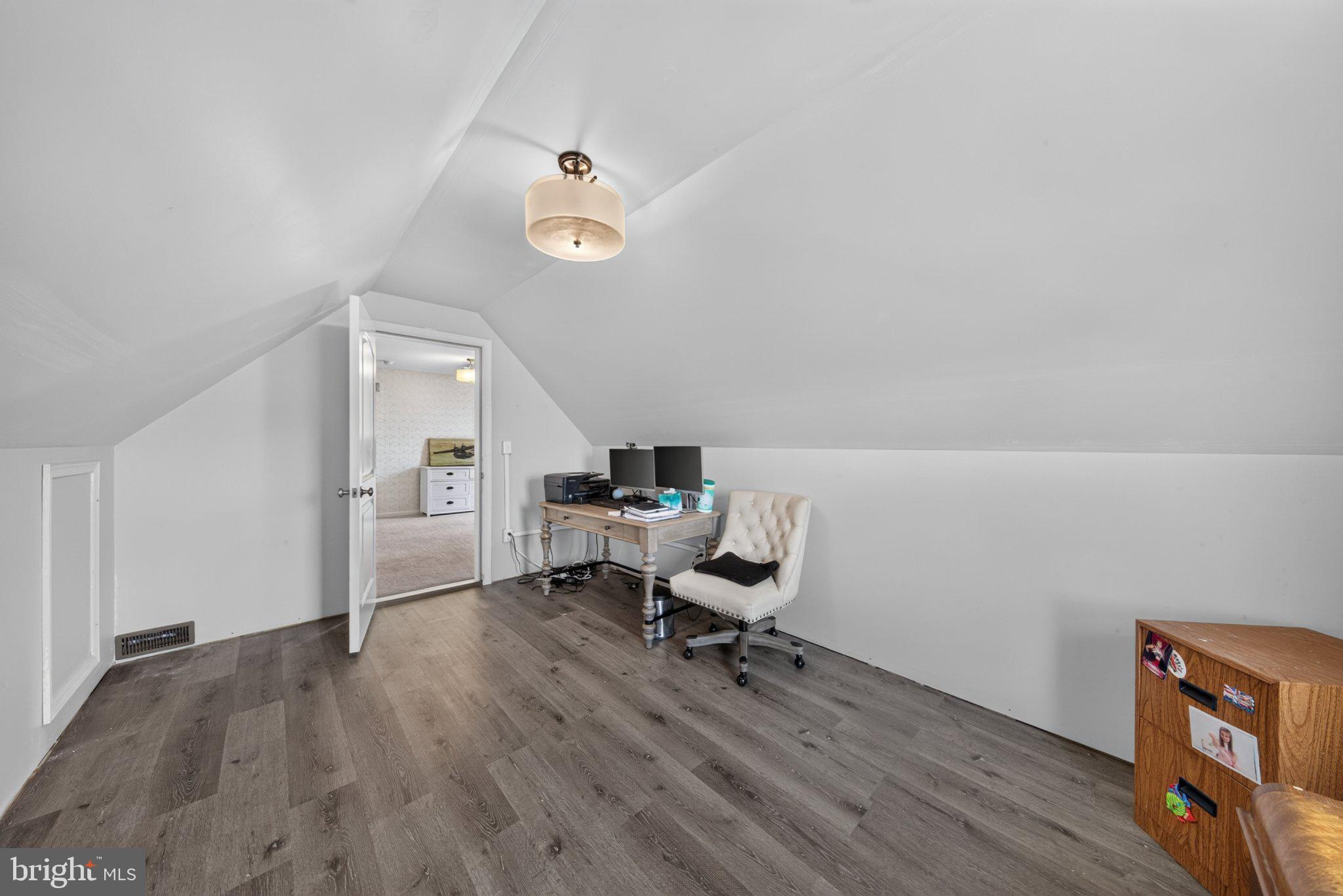 PINE VIEW ESTATES - Residential