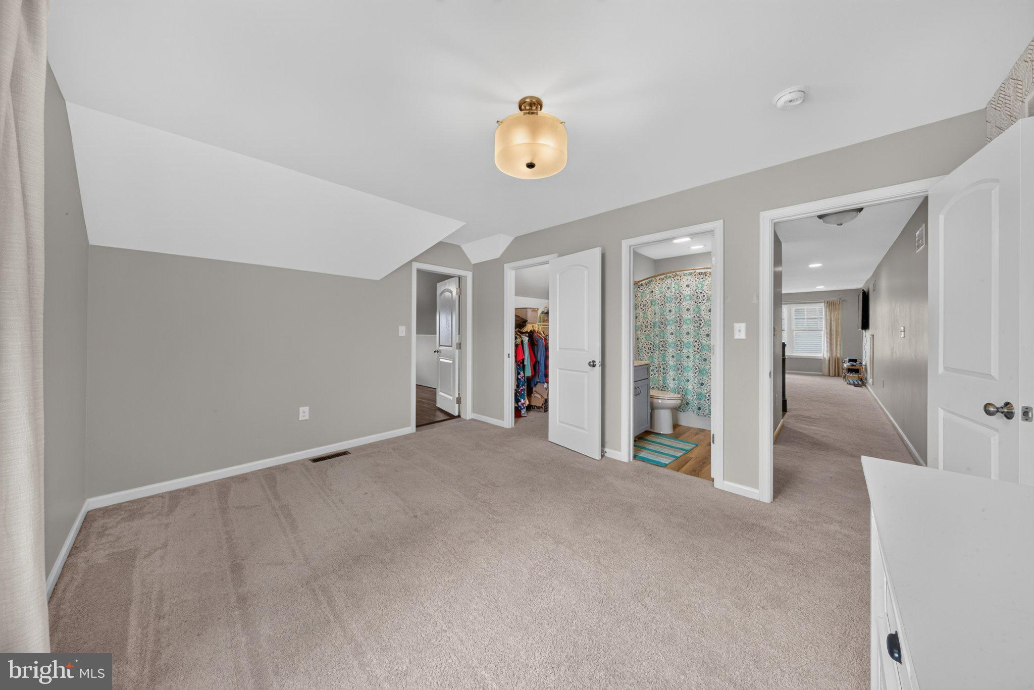 PINE VIEW ESTATES - Residential
