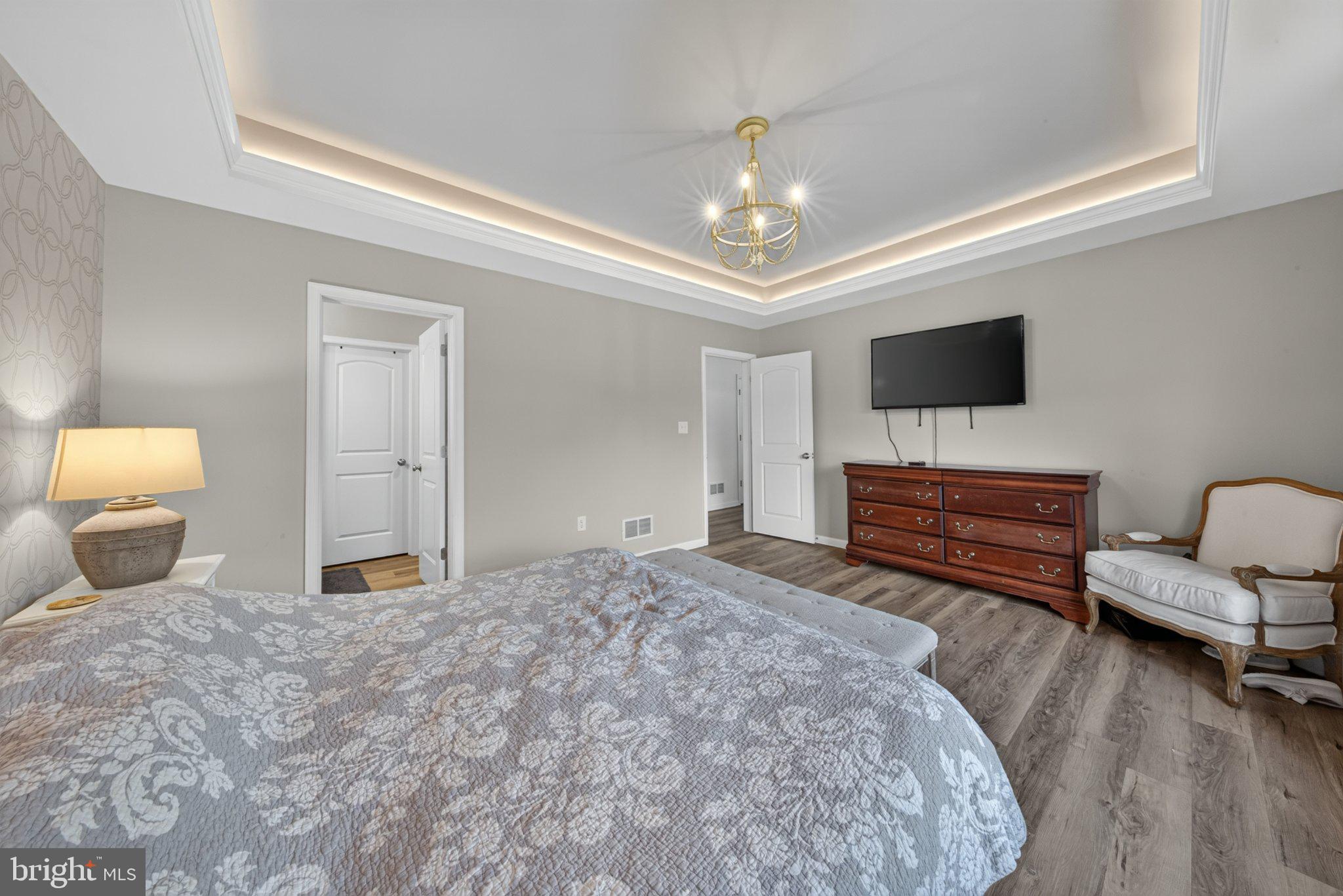 PINE VIEW ESTATES - Residential