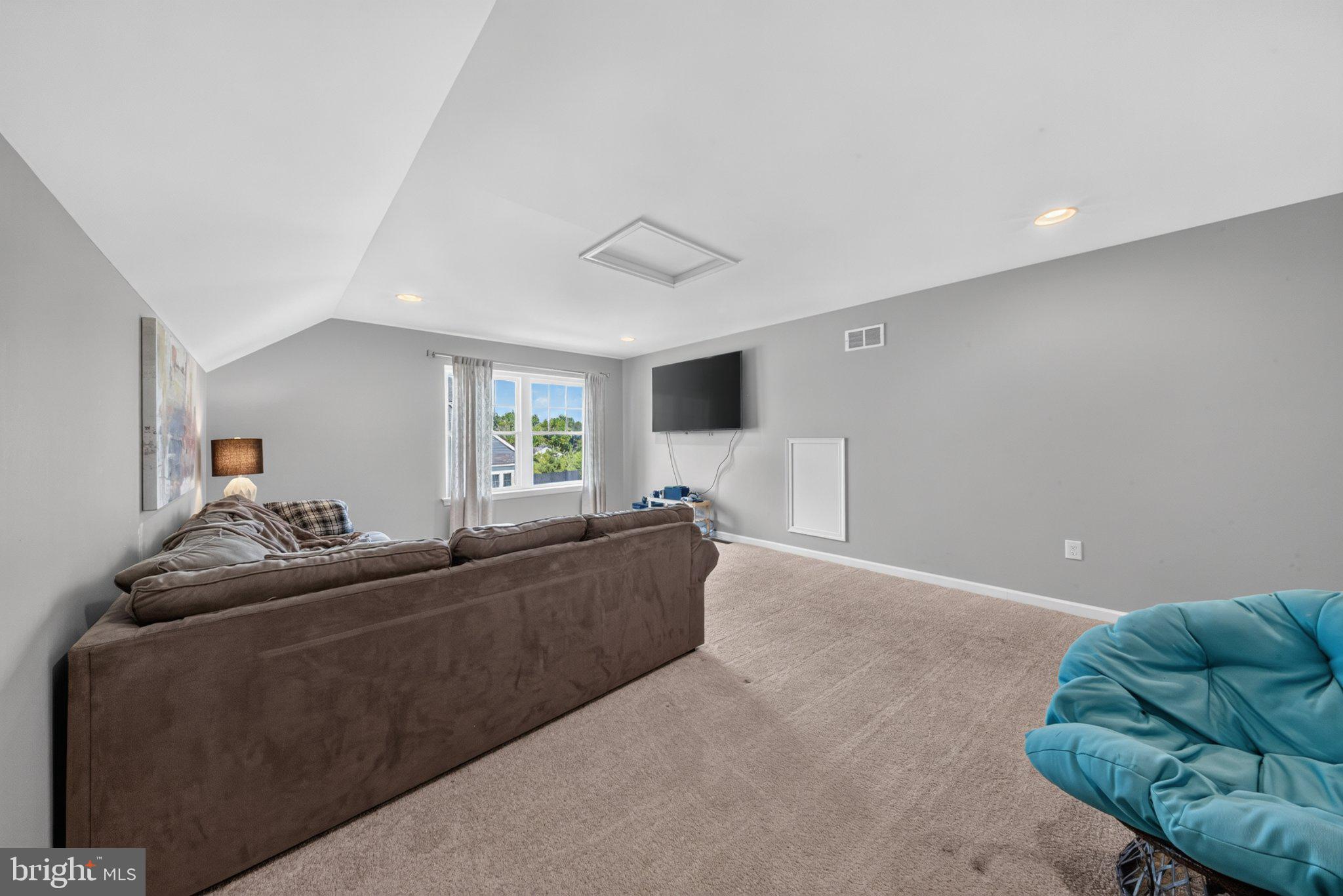 PINE VIEW ESTATES - Residential