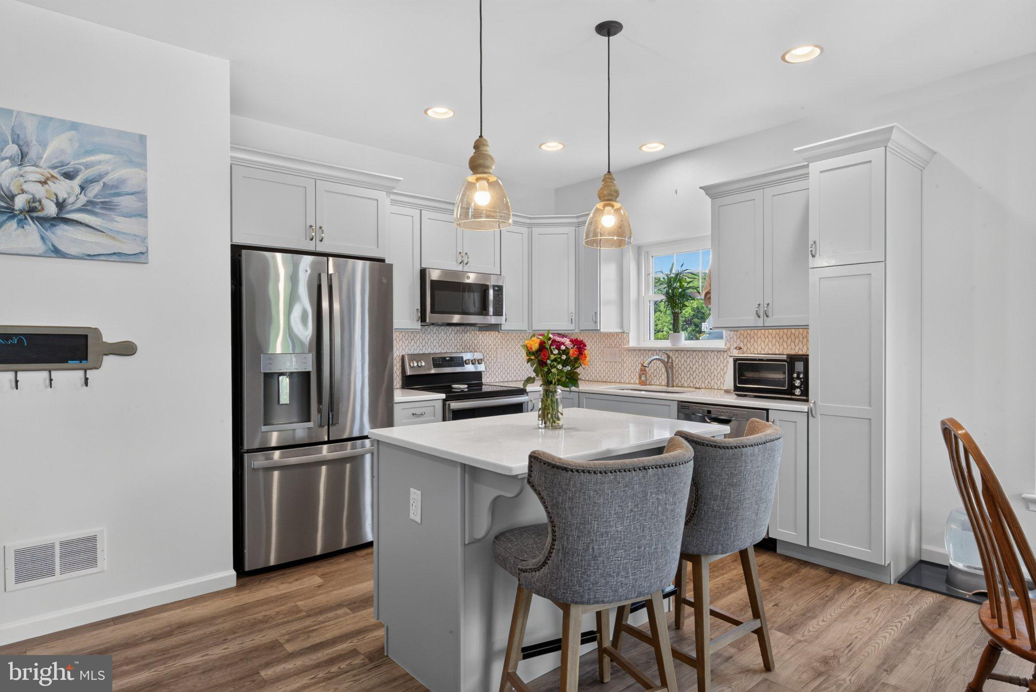 PINE VIEW ESTATES - Residential