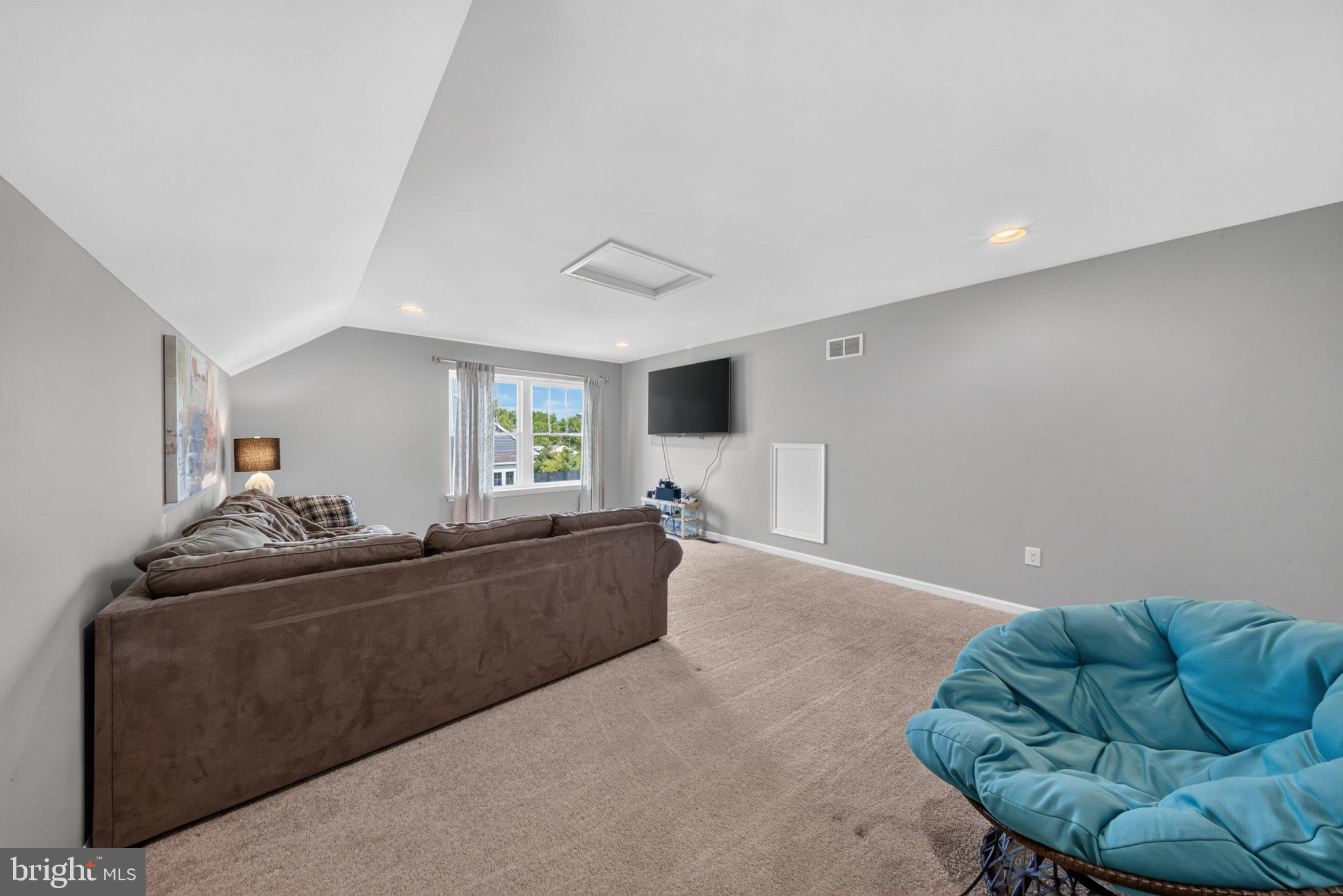 PINE VIEW ESTATES - Residential