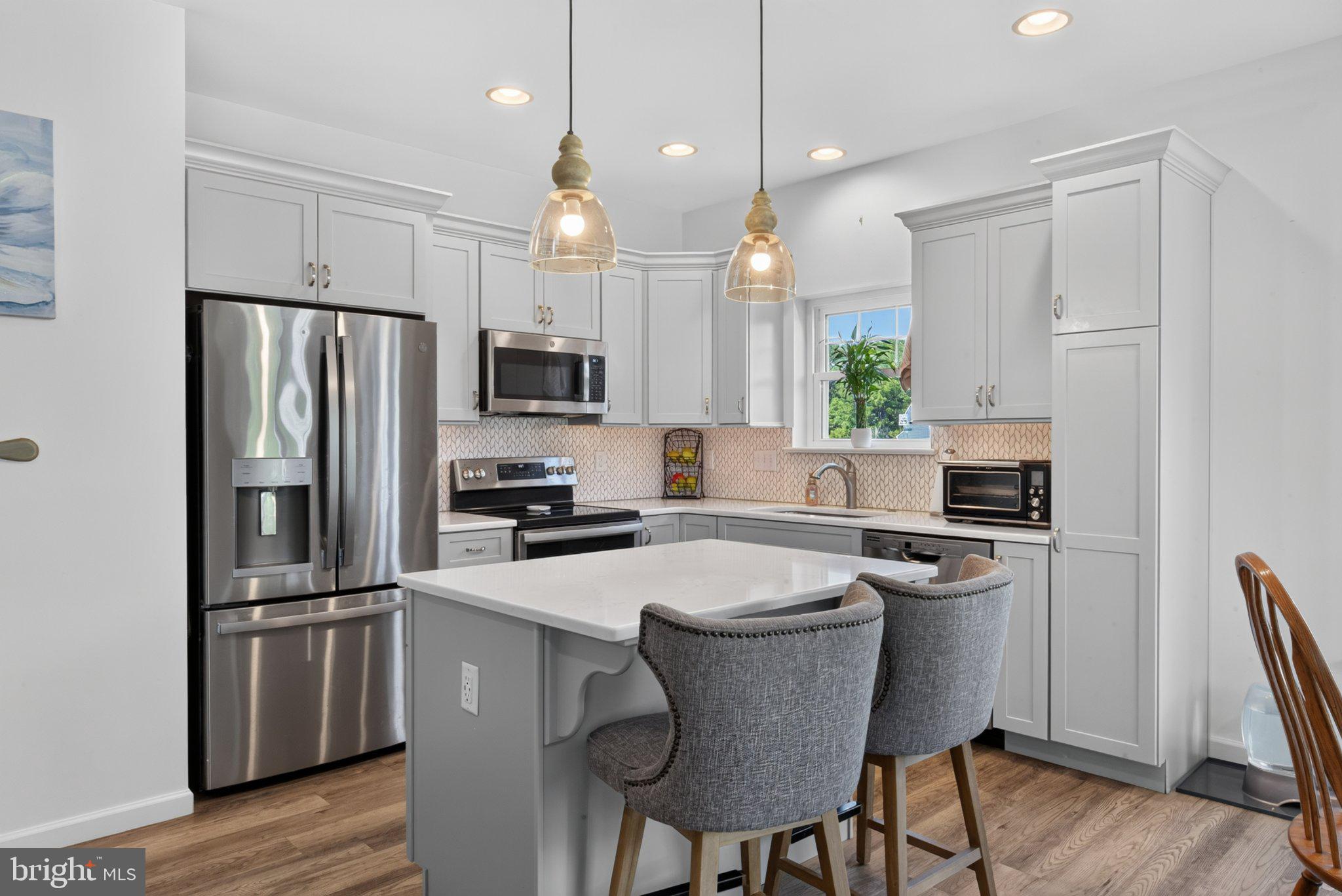 PINE VIEW ESTATES - Residential