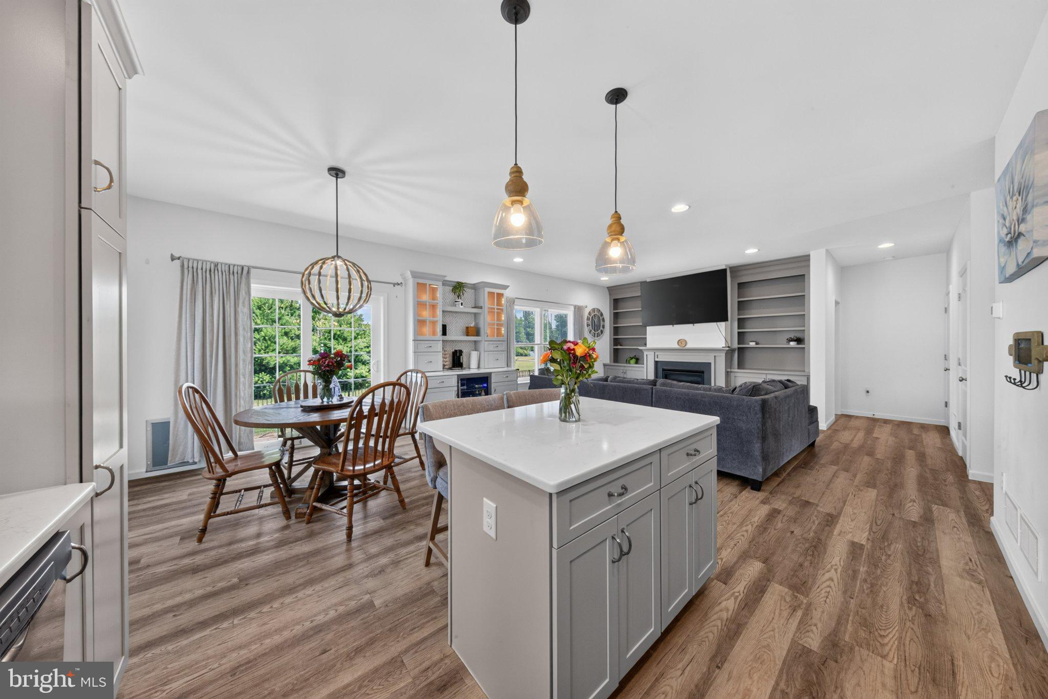 PINE VIEW ESTATES - Residential