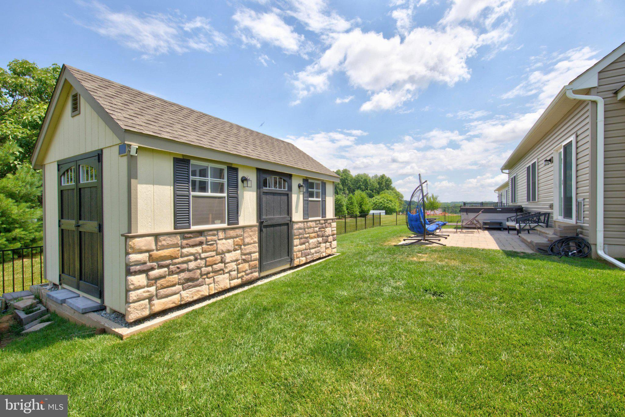 PINE VIEW ESTATES - Residential