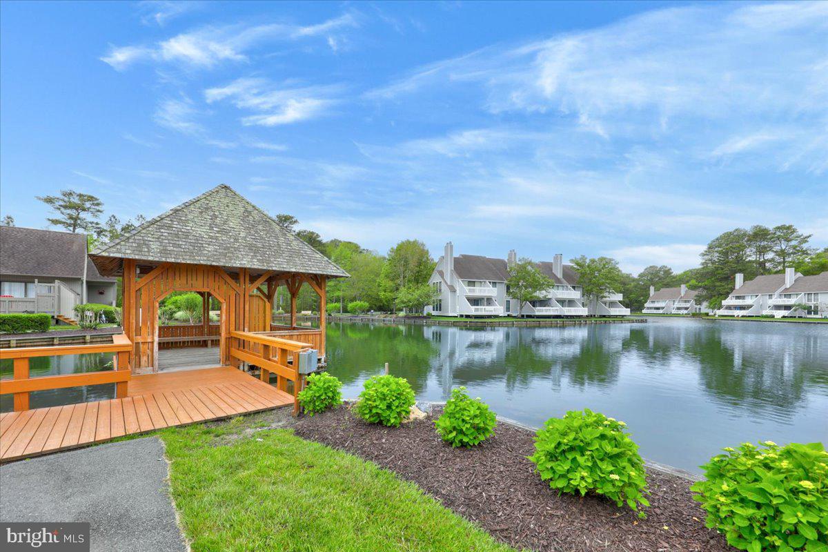SEA COLONY WEST - Residential