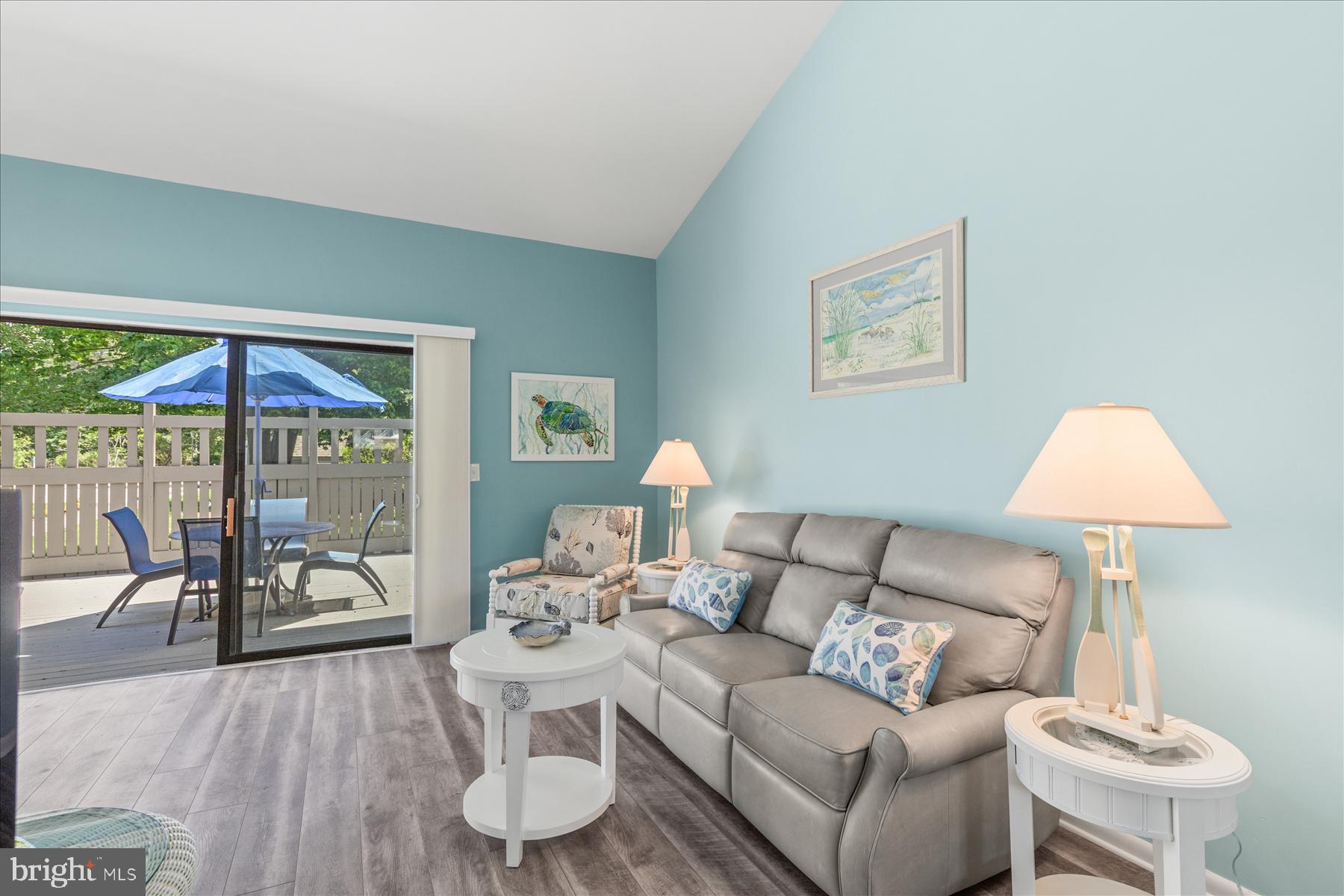 SEA COLONY WEST - Residential