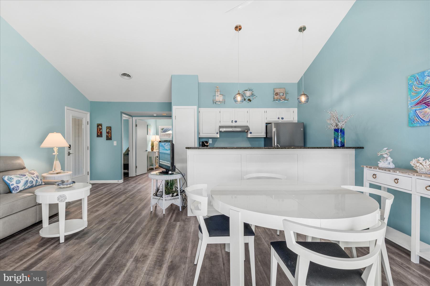SEA COLONY WEST - Residential