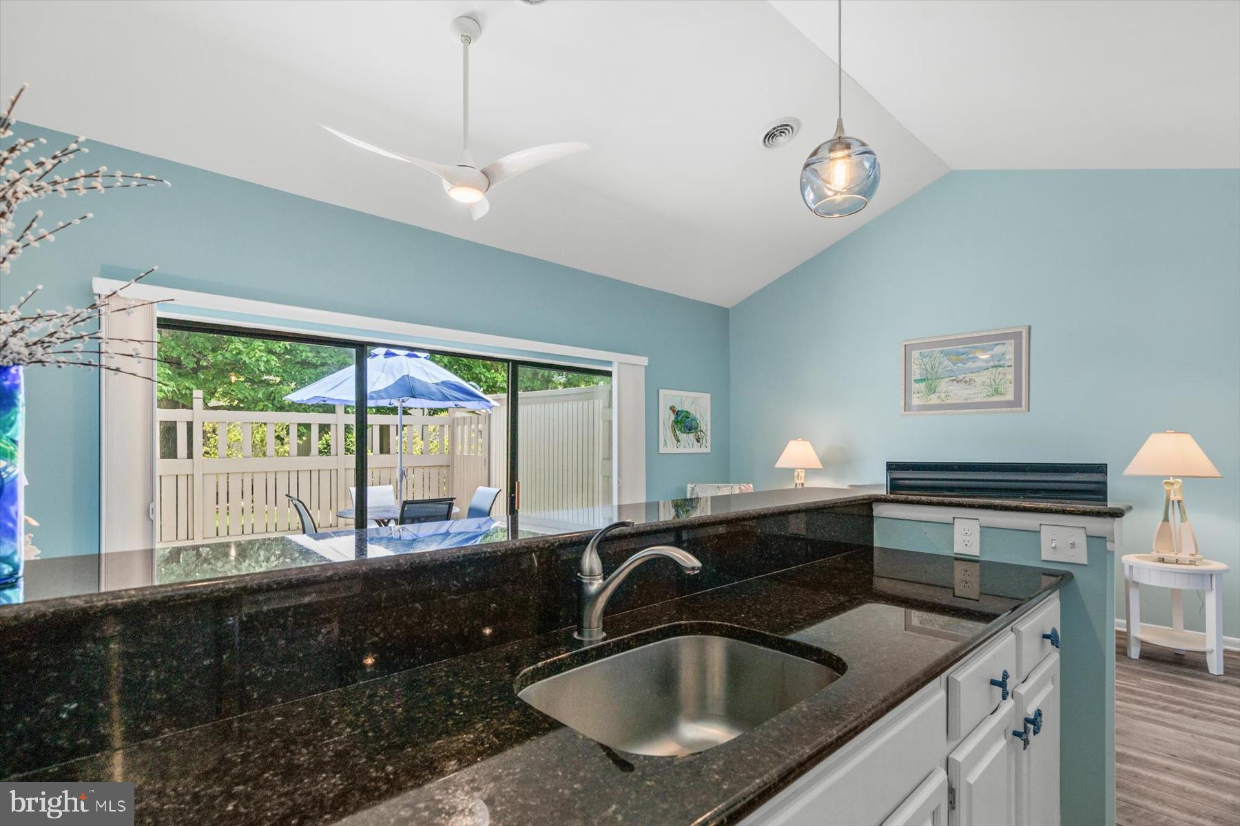 SEA COLONY WEST - Residential
