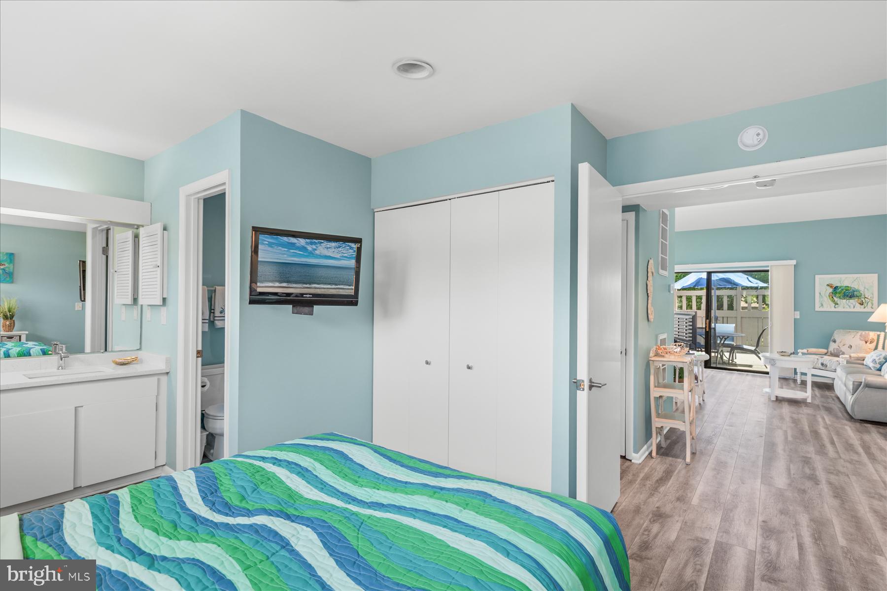 SEA COLONY WEST - Residential