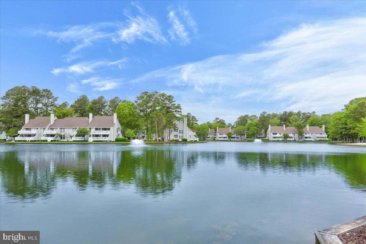 SEA COLONY WEST - Residential