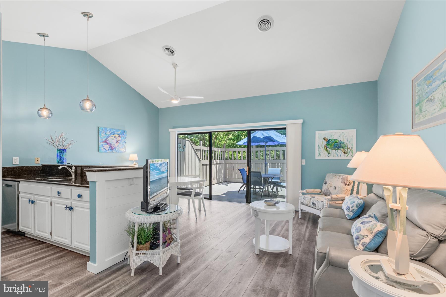 SEA COLONY WEST - Residential