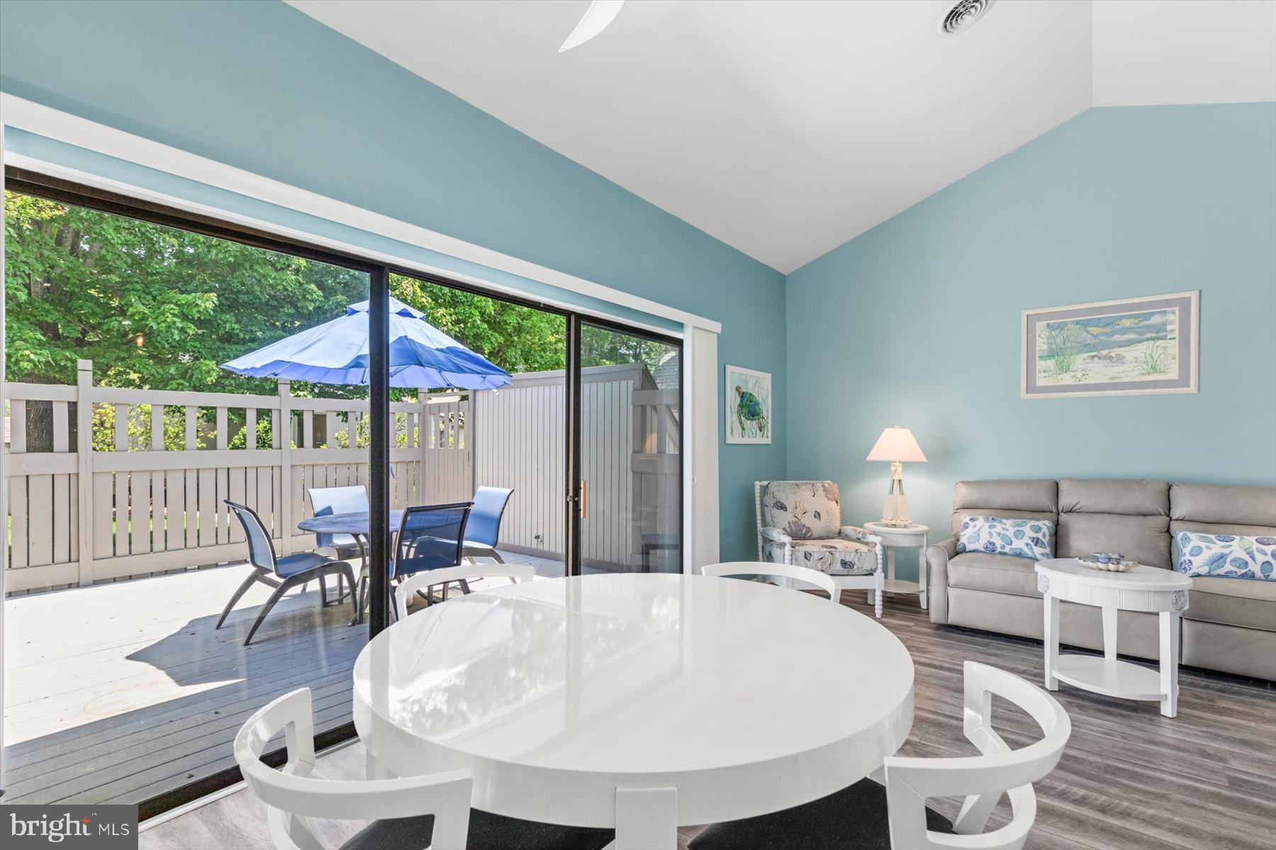 SEA COLONY WEST - Residential