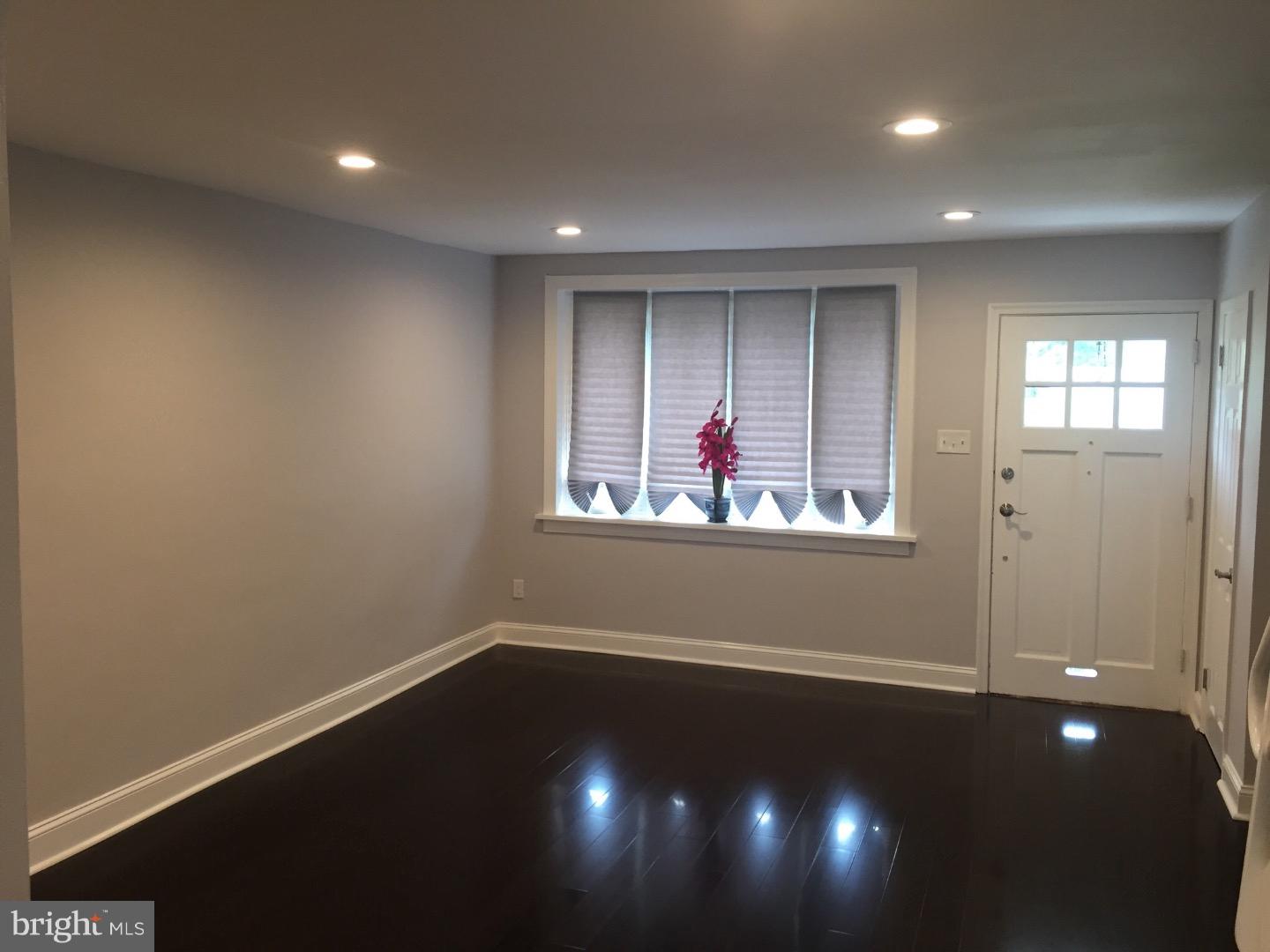 ACADEMY GARDENS - Residential