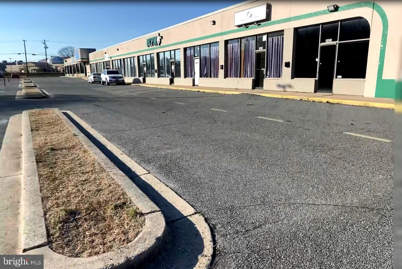 BEDFORD - Commercial Sale