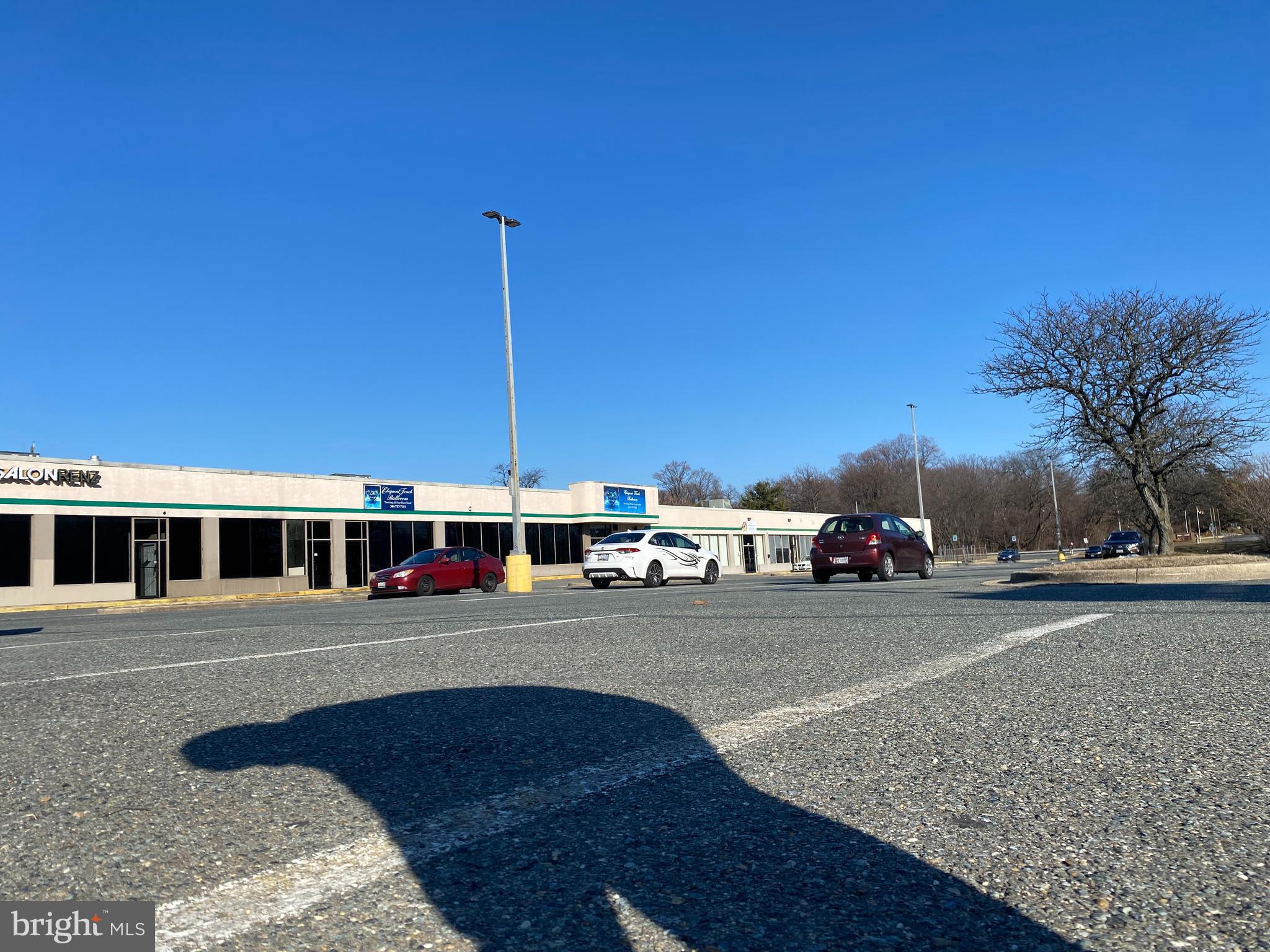 BEDFORD - Commercial Sale