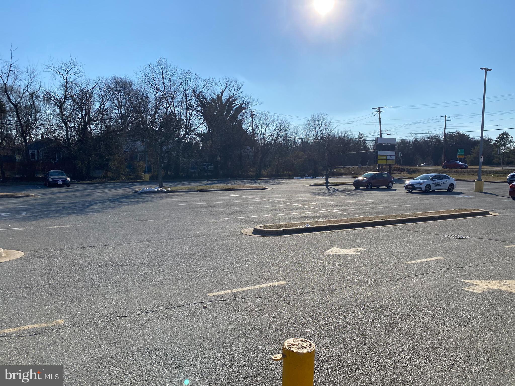 BEDFORD - Commercial Sale