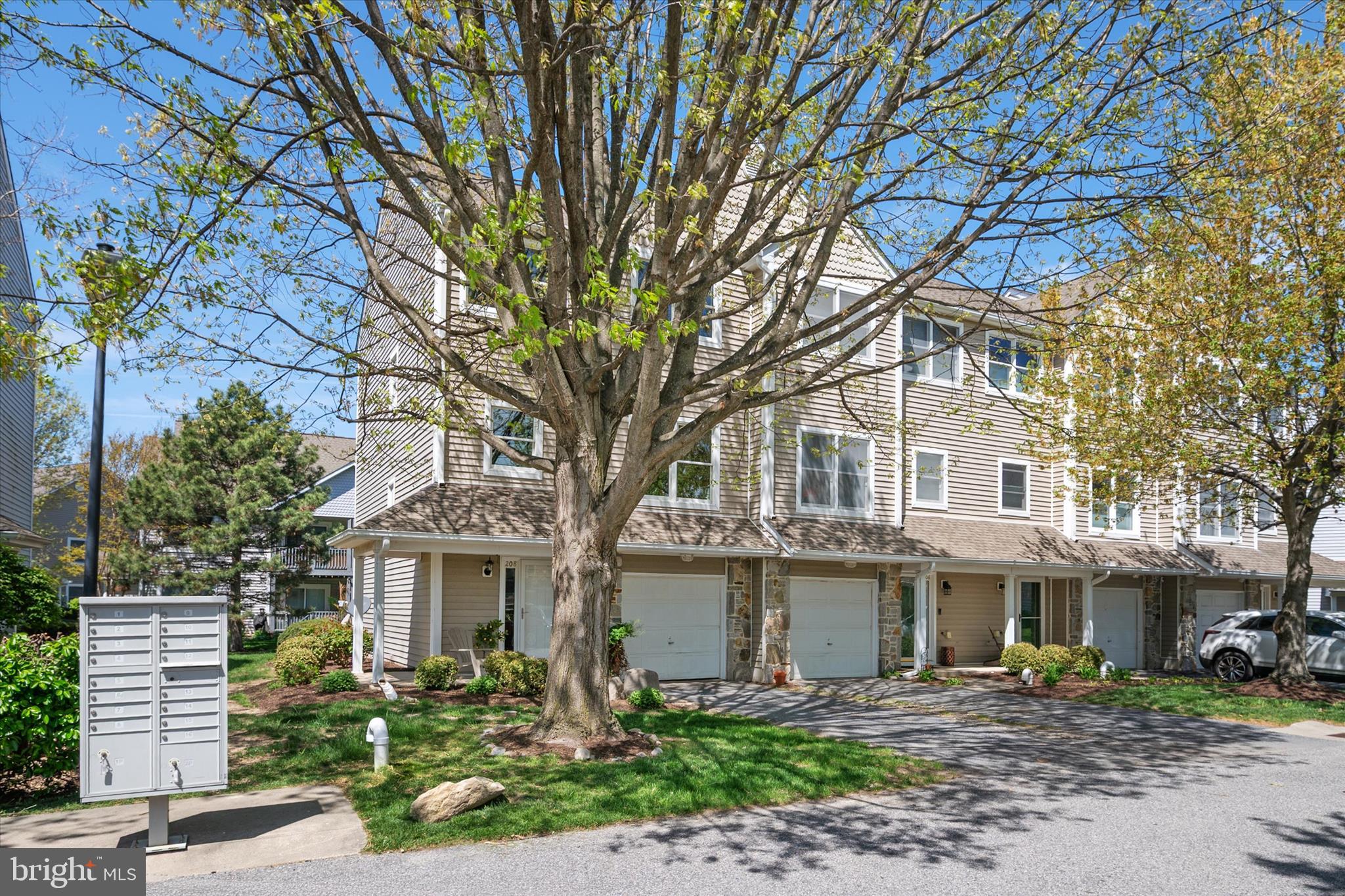 BAYSIDE MARINA - Residential