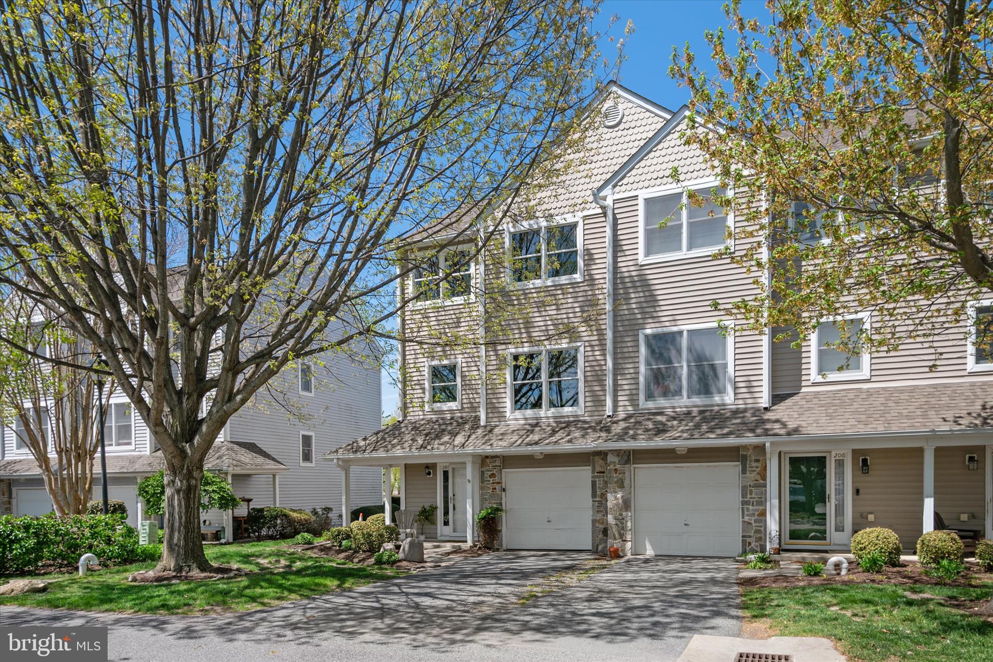 BAYSIDE MARINA - Residential