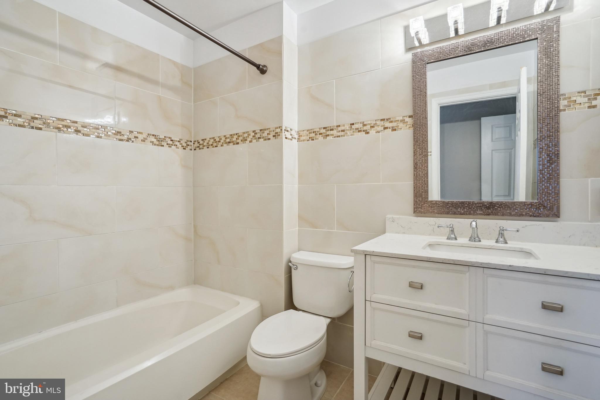 GUNSTON CORNER - Residential