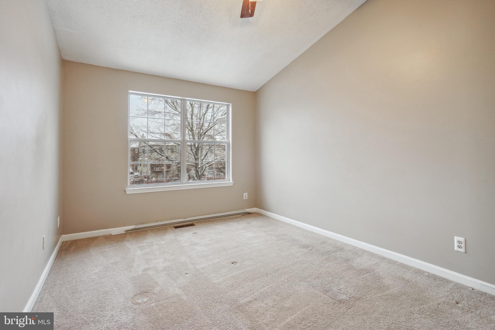 GUNSTON CORNER - Residential