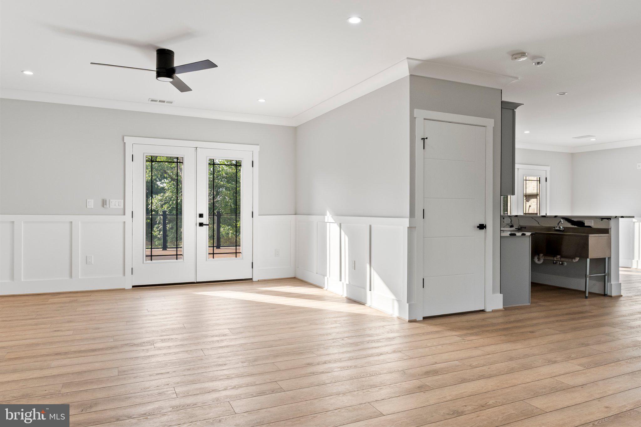 CHALET WOODS - Residential