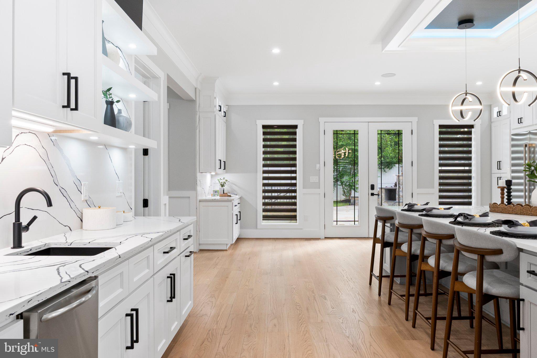 CHALET WOODS - Residential