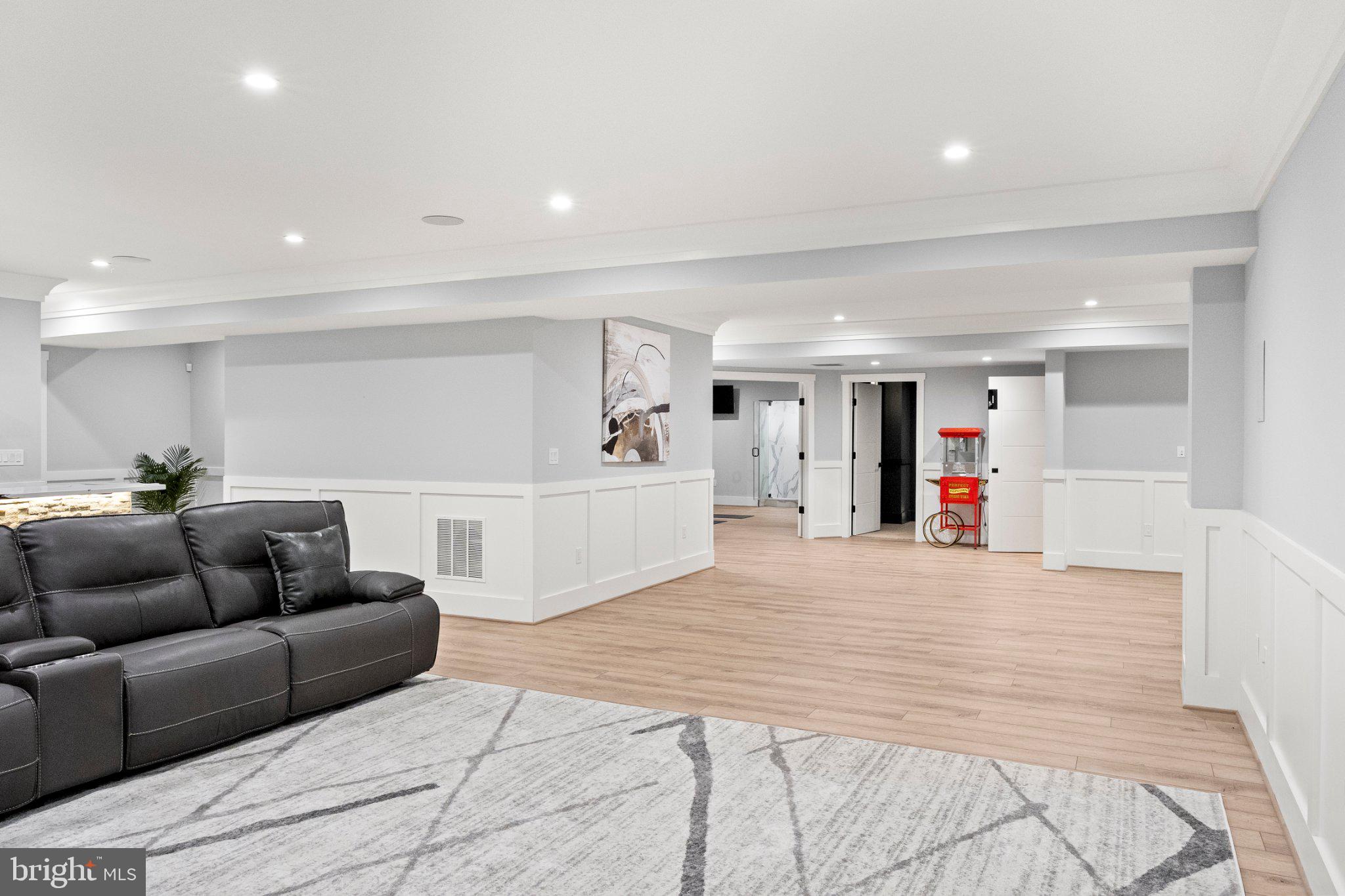 CHALET WOODS - Residential
