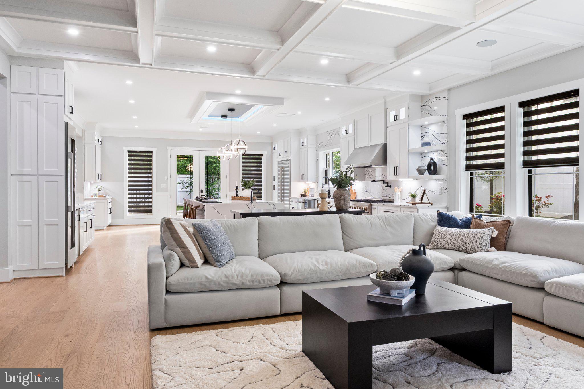 CHALET WOODS - Residential